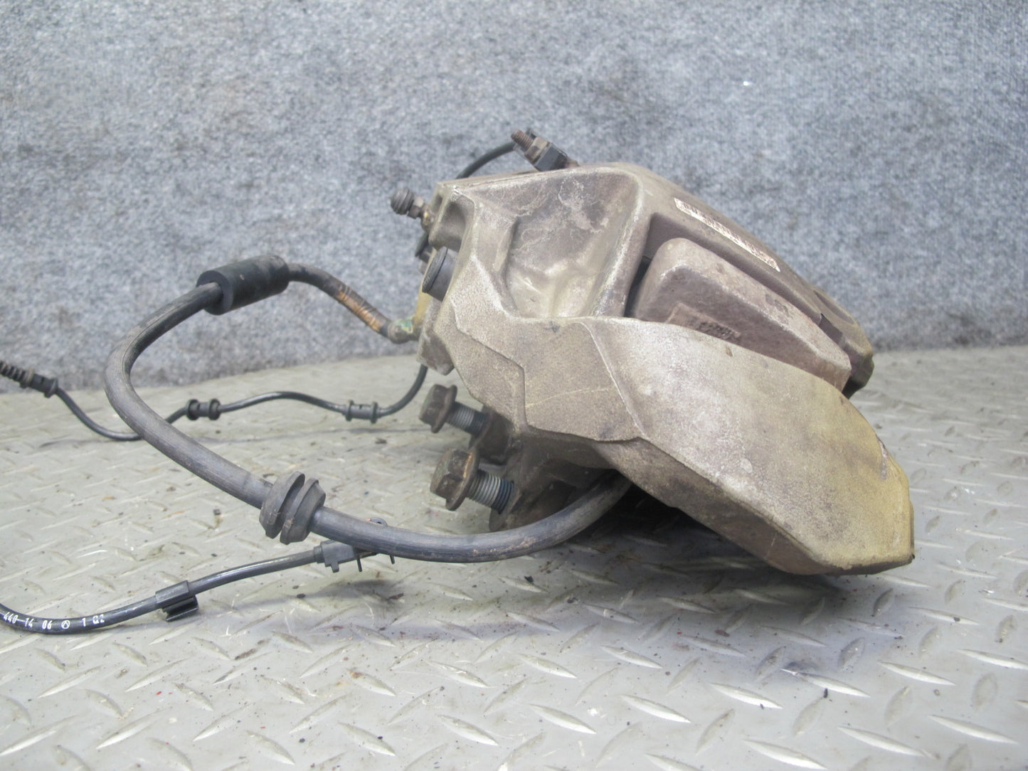 07-11 Mercedes W164 ML63 AMG Set of 2 Front Brake Caliper OEM
