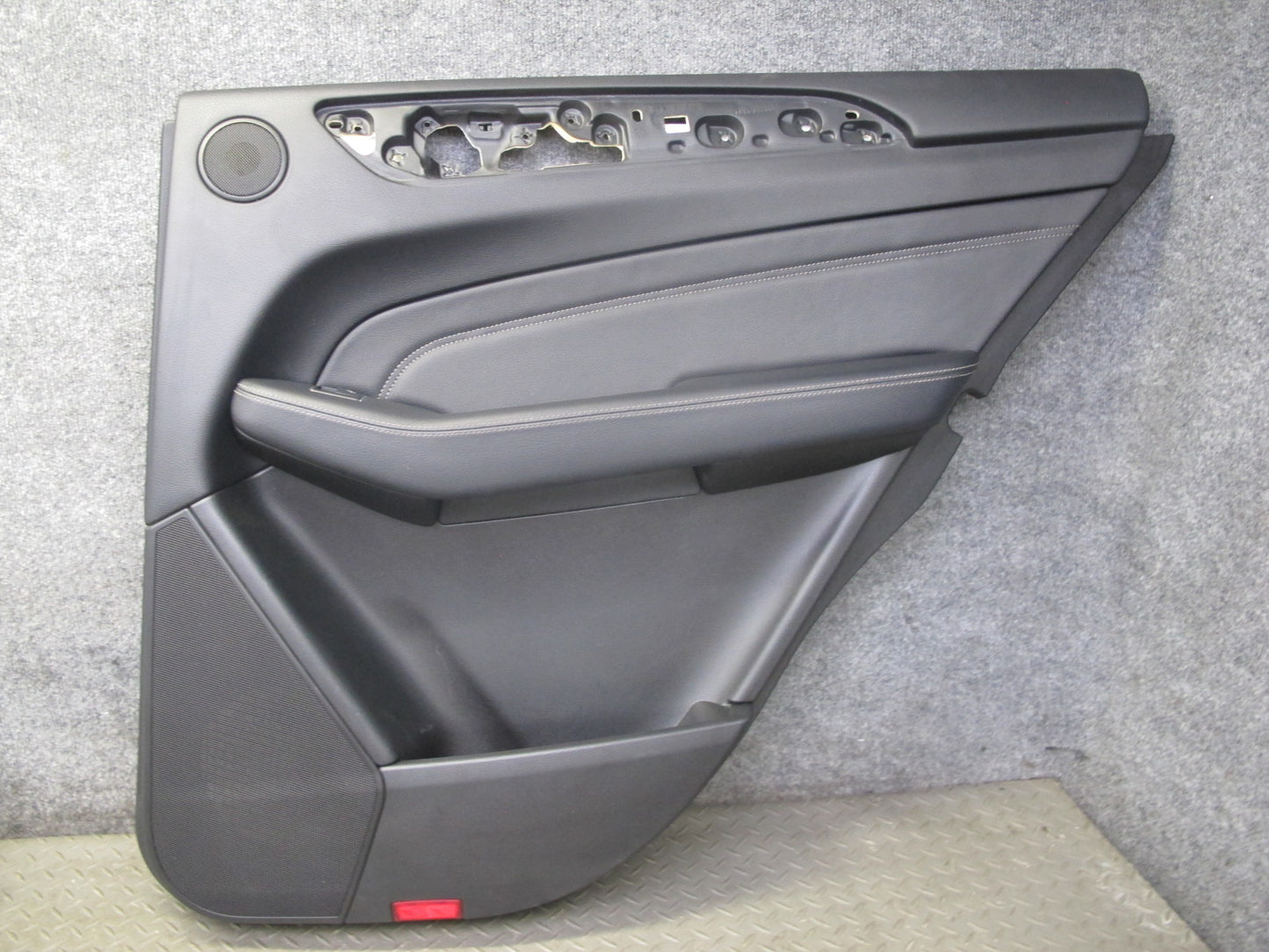 12-15 Mercedes W166 Ml-class Set of 2 Rear Door Interior Trim Cover Panel OEM