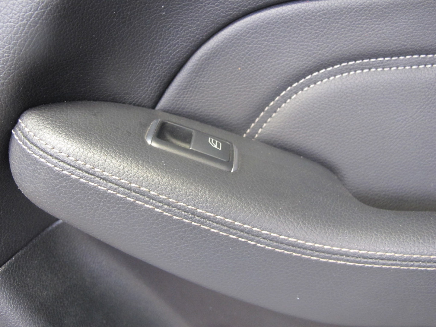 12-15 Mercedes W166 Ml-class Set of 2 Rear Door Interior Trim Cover Panel OEM