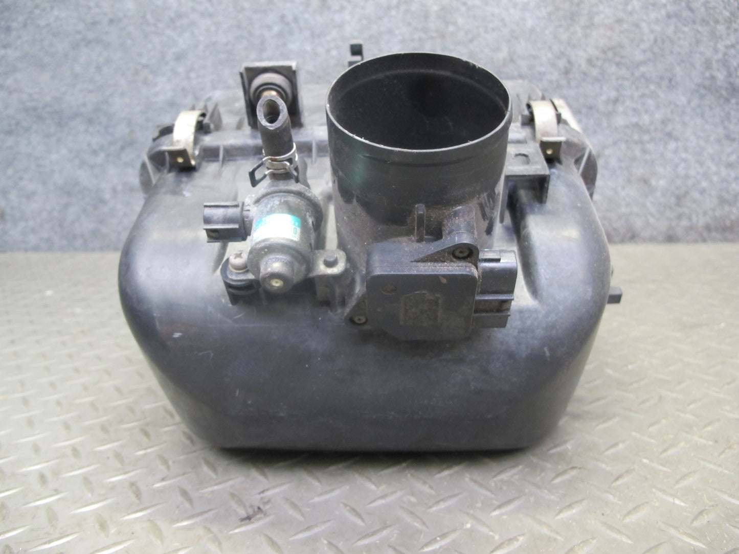 00-05 Toyota MR2 Spyder ZZW30L Air Intake Cleaner Filter Box w Sensor OEM