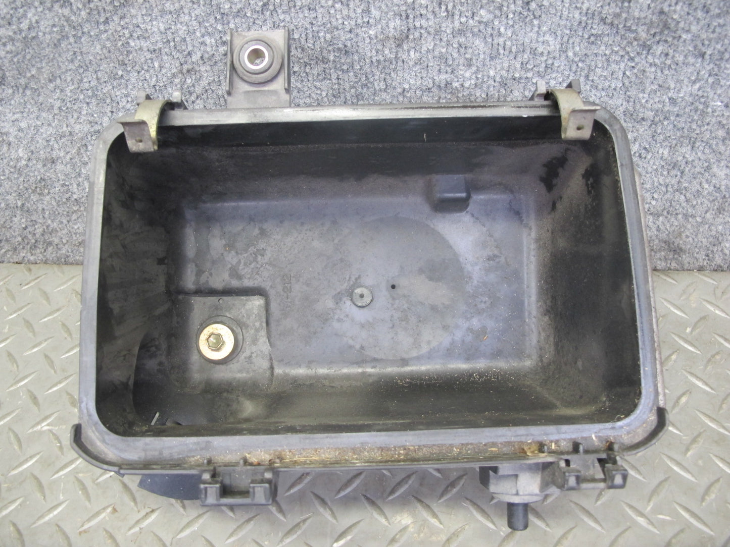 00-05 Toyota MR2 Spyder ZZW30L Air Intake Cleaner Filter Box w Sensor OEM