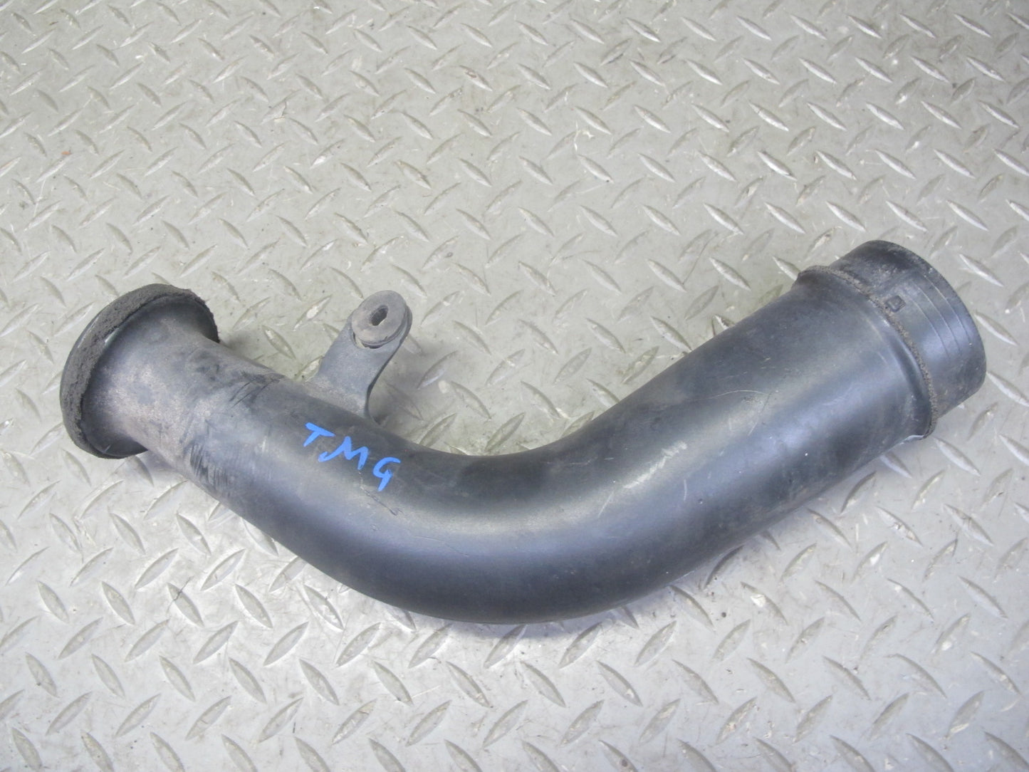 00-05 Toyota MR2 Spyder ZZW30L Set of 2 Air Intake Hose Pipe Line OEM