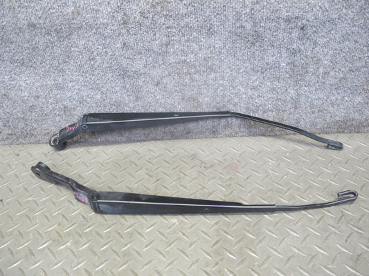00-05 Toyota MR2 Spyder ZZW30L Set of 2 Front Left & Right Wiper Arm OEM