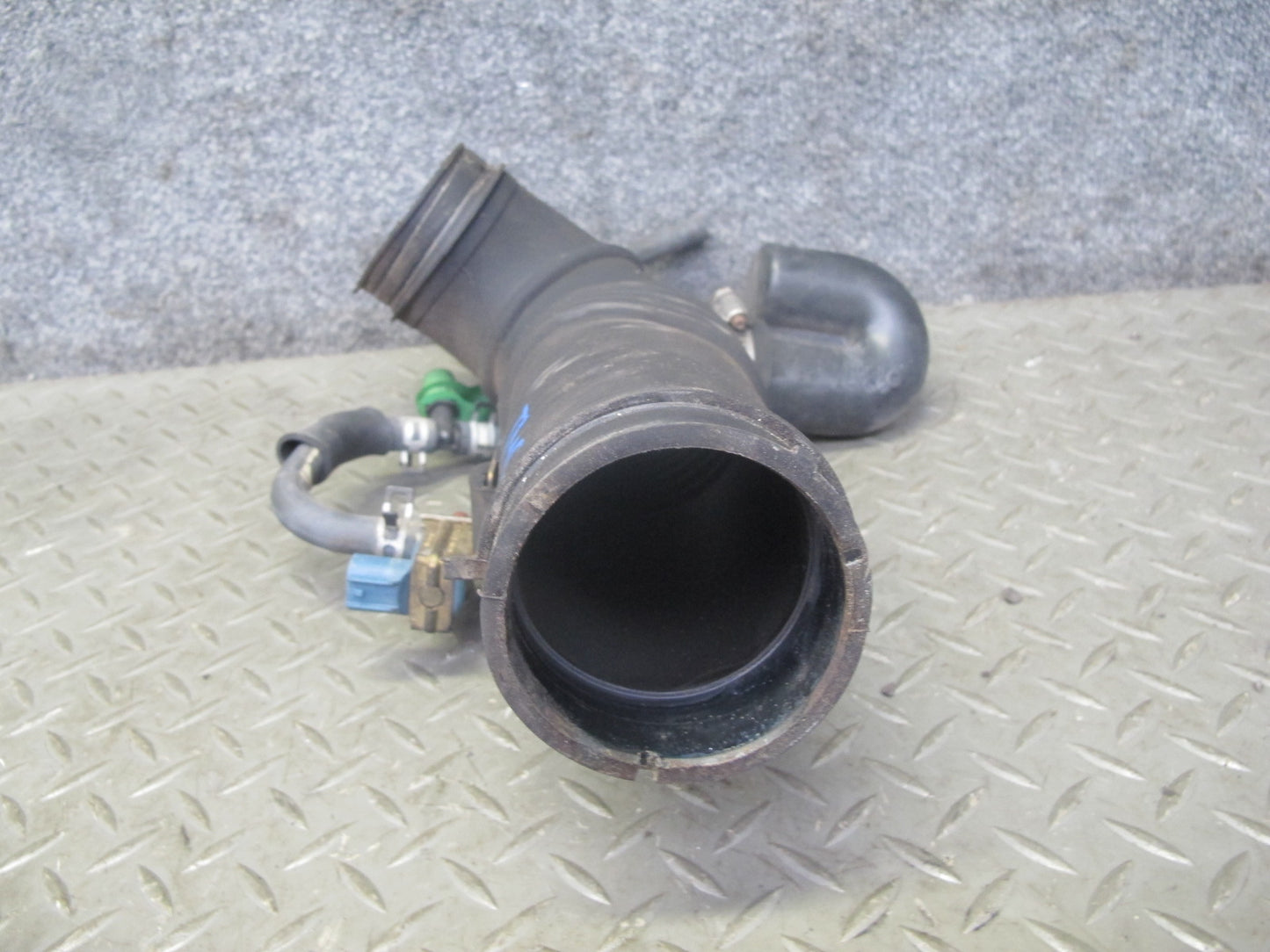 00-05 Toyota MR2 Spyder ZZW30L Air Intake Hose Duct Pipe Line OEM
