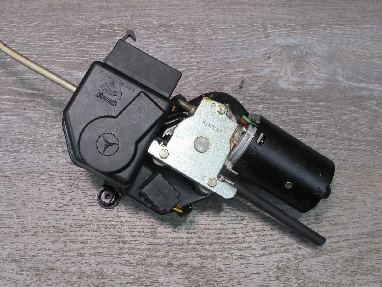 86-91 Mercedes W126 S-class Sunroof Motor 0390251696 OEM