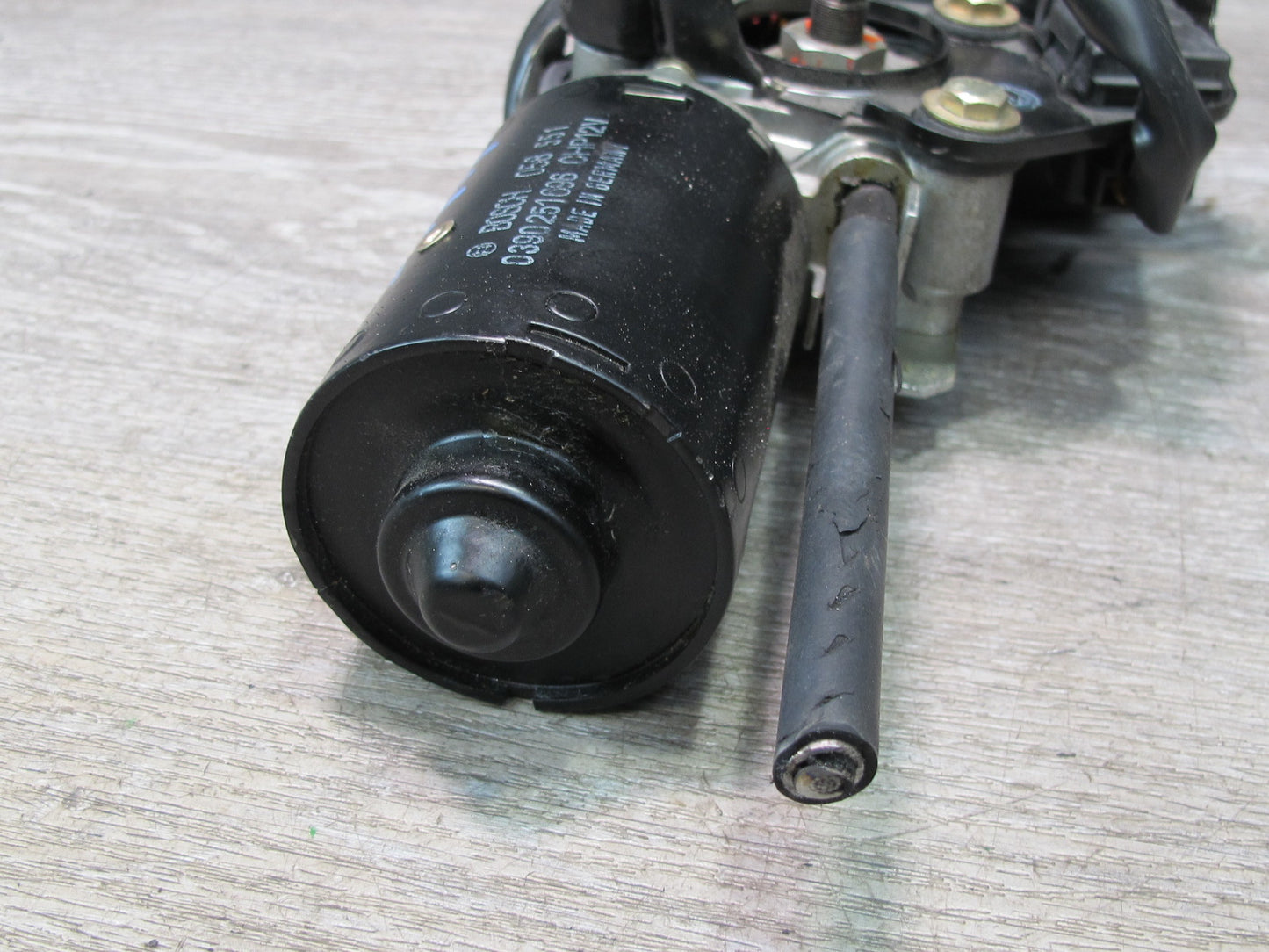 86-91 Mercedes W126 S-class Sunroof Motor 0390251696 OEM