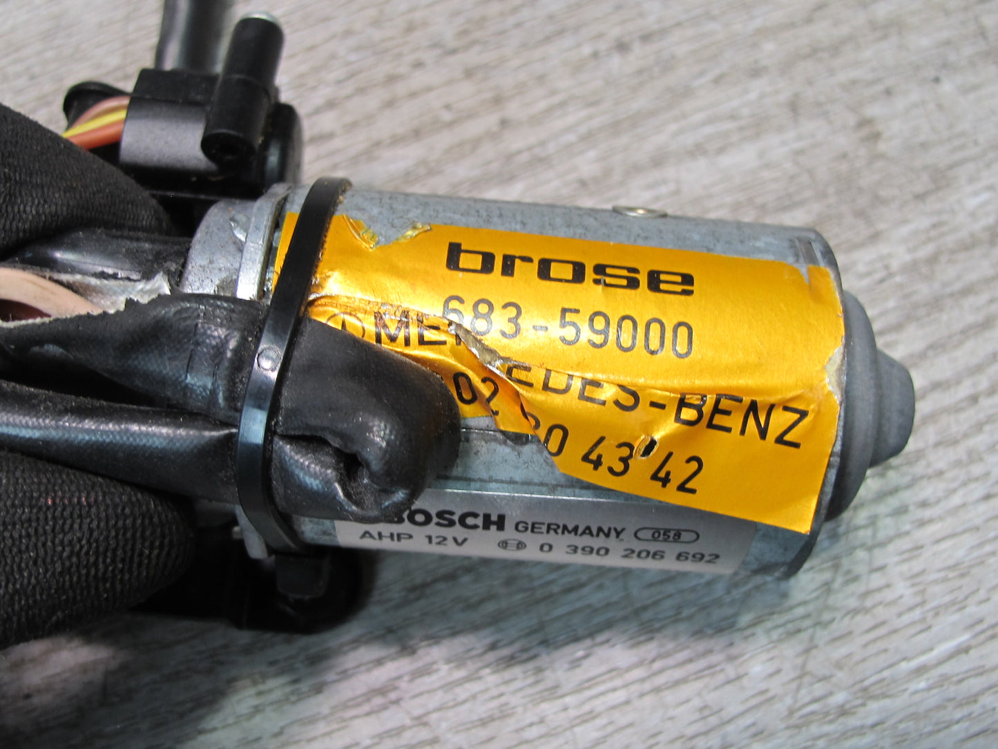 86-91 Mercedes W126 S-class Set of 2 Front Right Seat Adjust Motor OEM