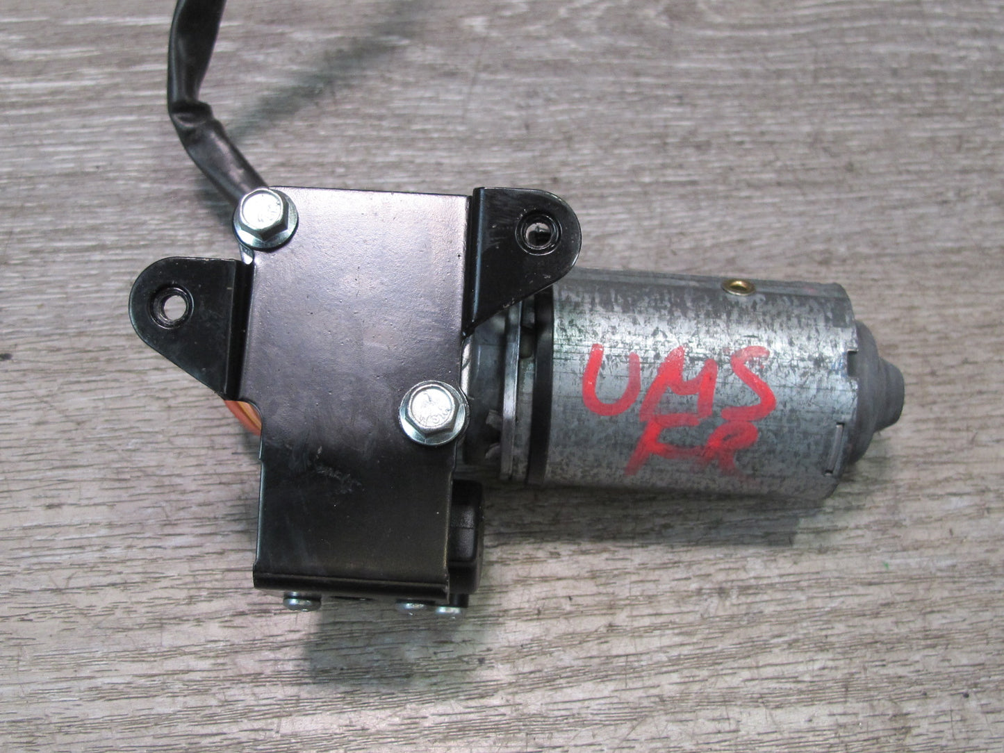 86-91 Mercedes W126 S-class Set of 2 Front Right Seat Adjust Motor OEM