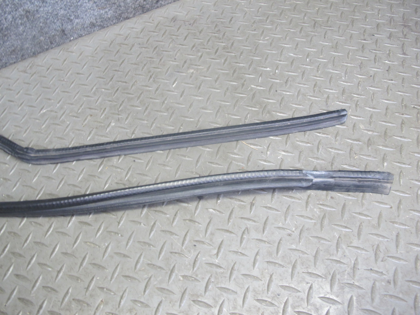 86-91 Mazda RX7 Coupe Set of 6 Left & Right Door Weatherstrip Rubber Seal OEM