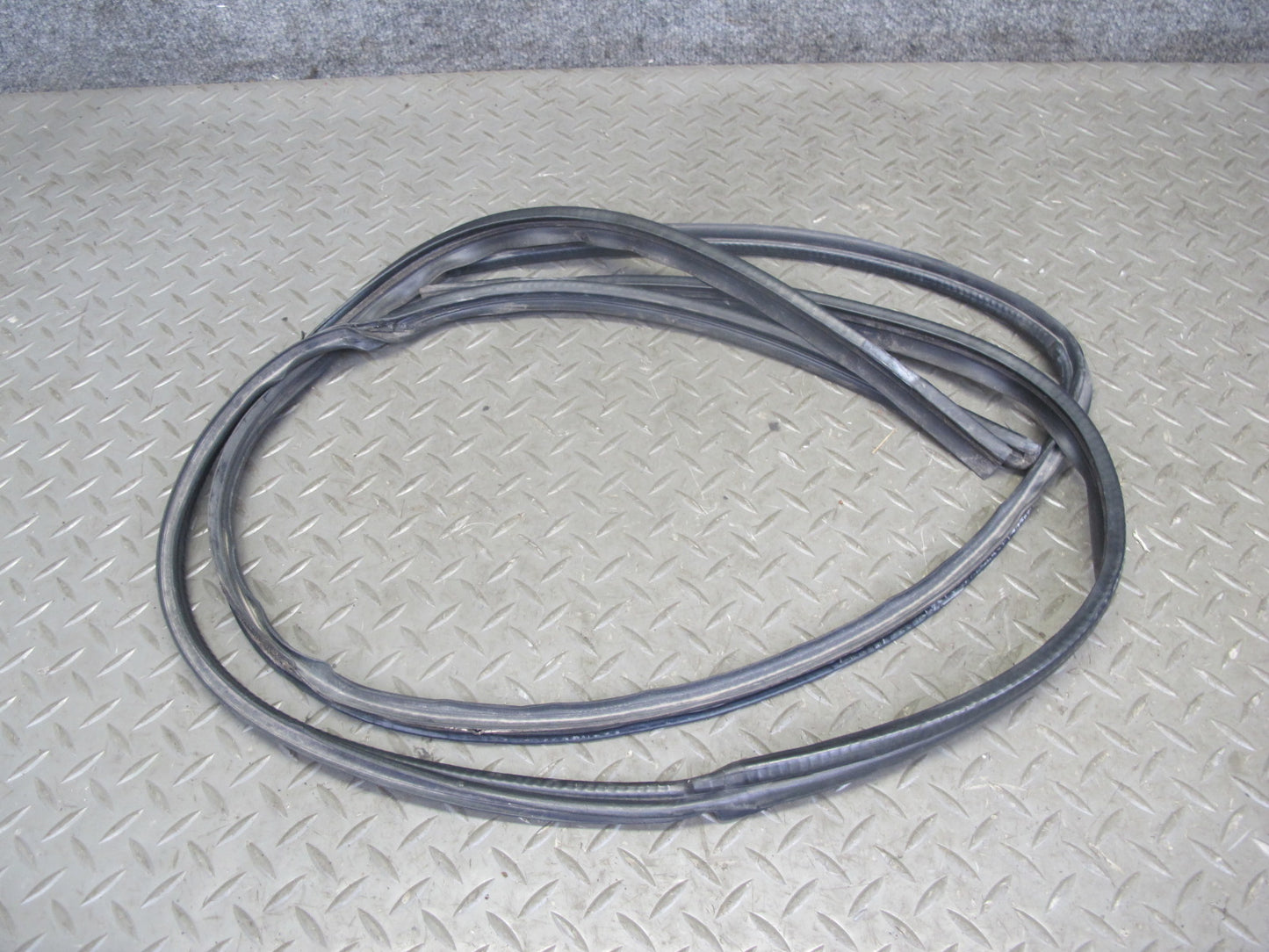 86-91 Mazda RX7 Coupe Set of 6 Left & Right Door Weatherstrip Rubber Seal OEM