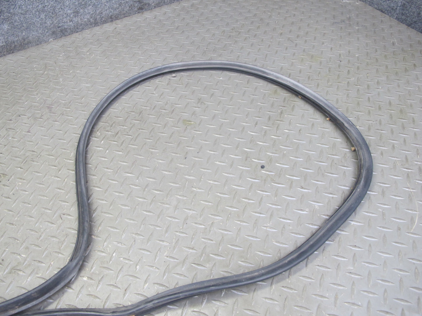 86-91 Mazda RX7 Coupe Set of 6 Left & Right Door Weatherstrip Rubber Seal OEM