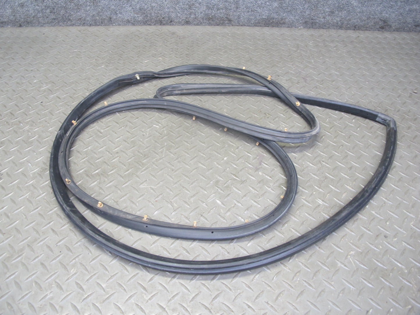 86-91 Mazda RX7 Coupe Set of 6 Left & Right Door Weatherstrip Rubber Seal OEM