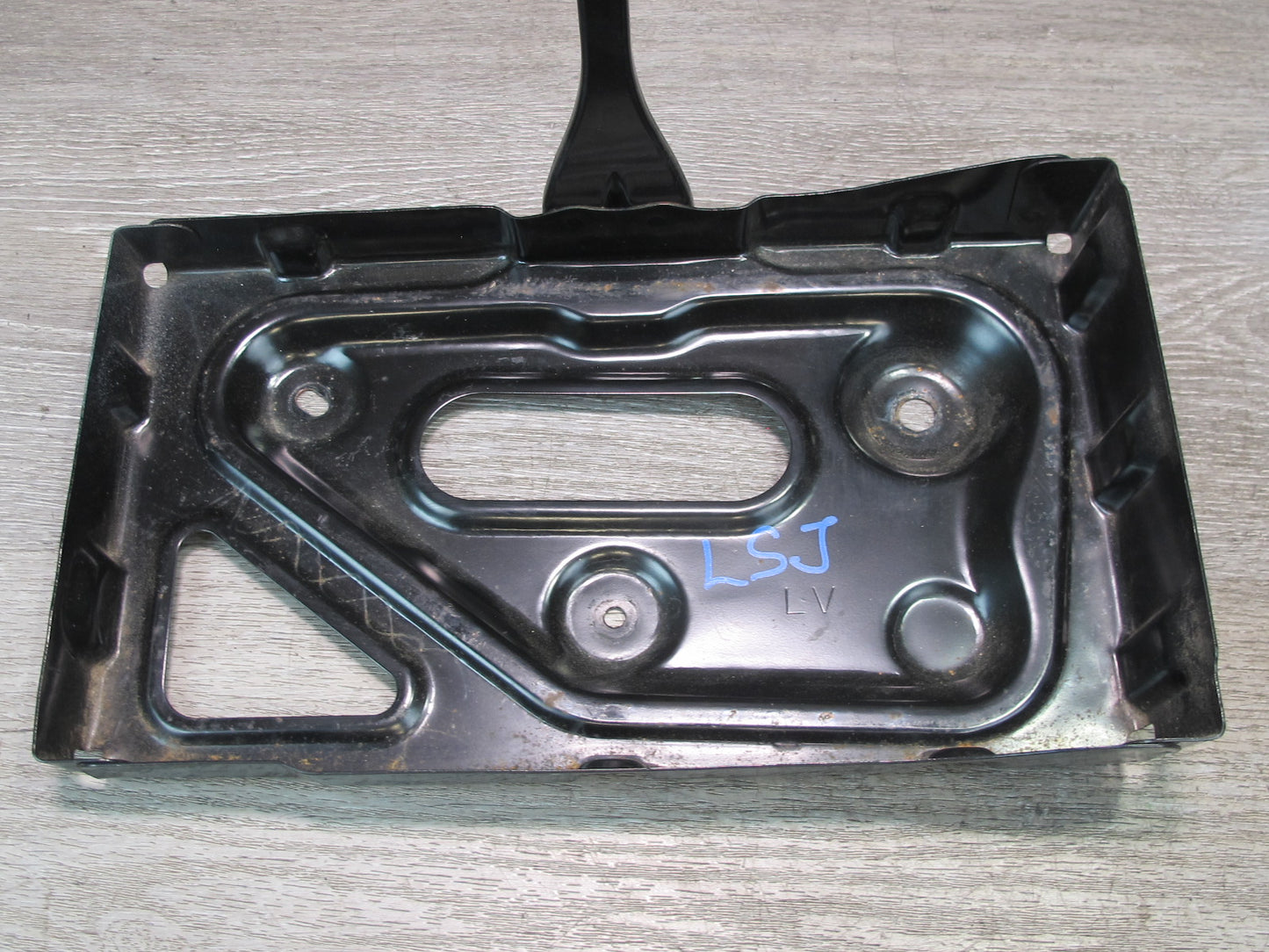 08-16 Lexus UVF46 LS600h Battery Mount Tray Bracket Holder Support Set OEM