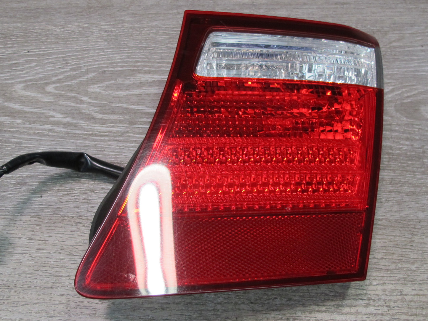 08-09 Lexus UVF46 LS600h Rear Right Inner Trunk Lid Tail Light Lamp OEM
