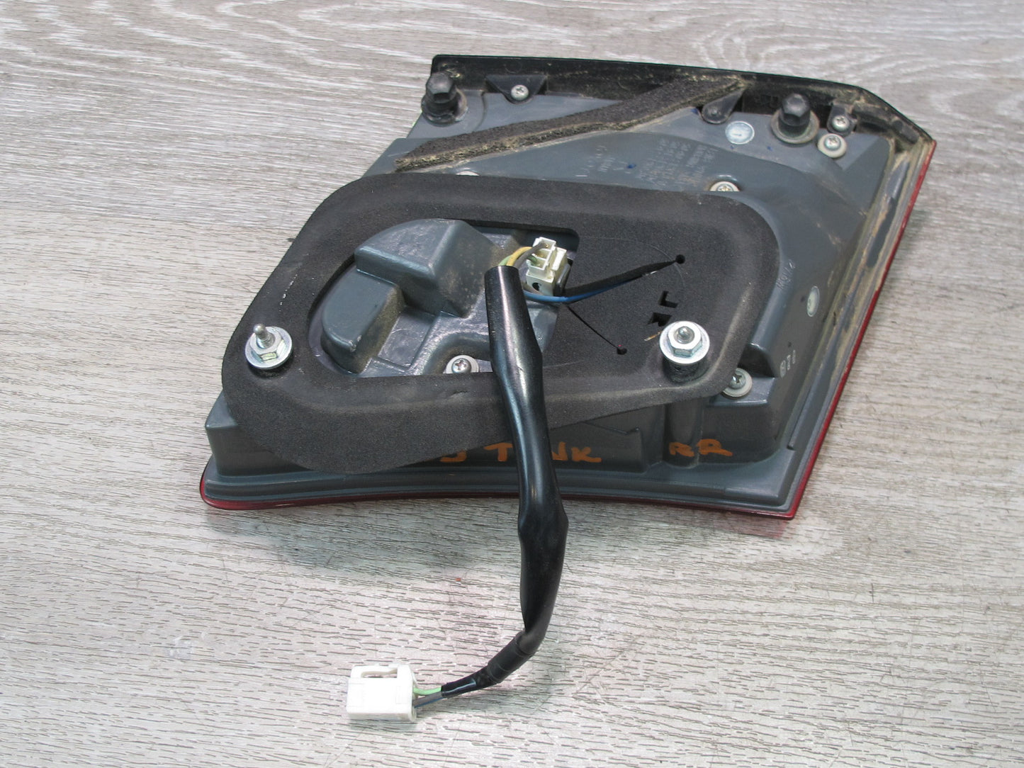 08-09 Lexus UVF46 LS600h Rear Right Inner Trunk Lid Tail Light Lamp OEM