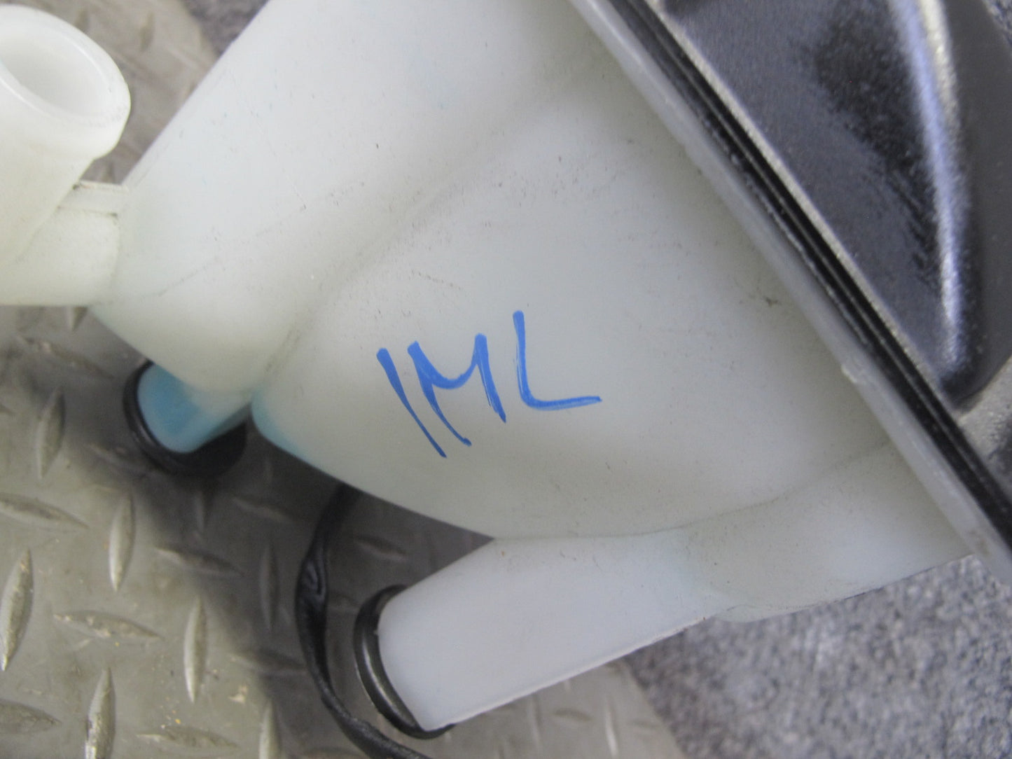 12-18 Mercedes W166 GLE ML M276 Coolant Overflow Expansion Reservoir Tank OEM