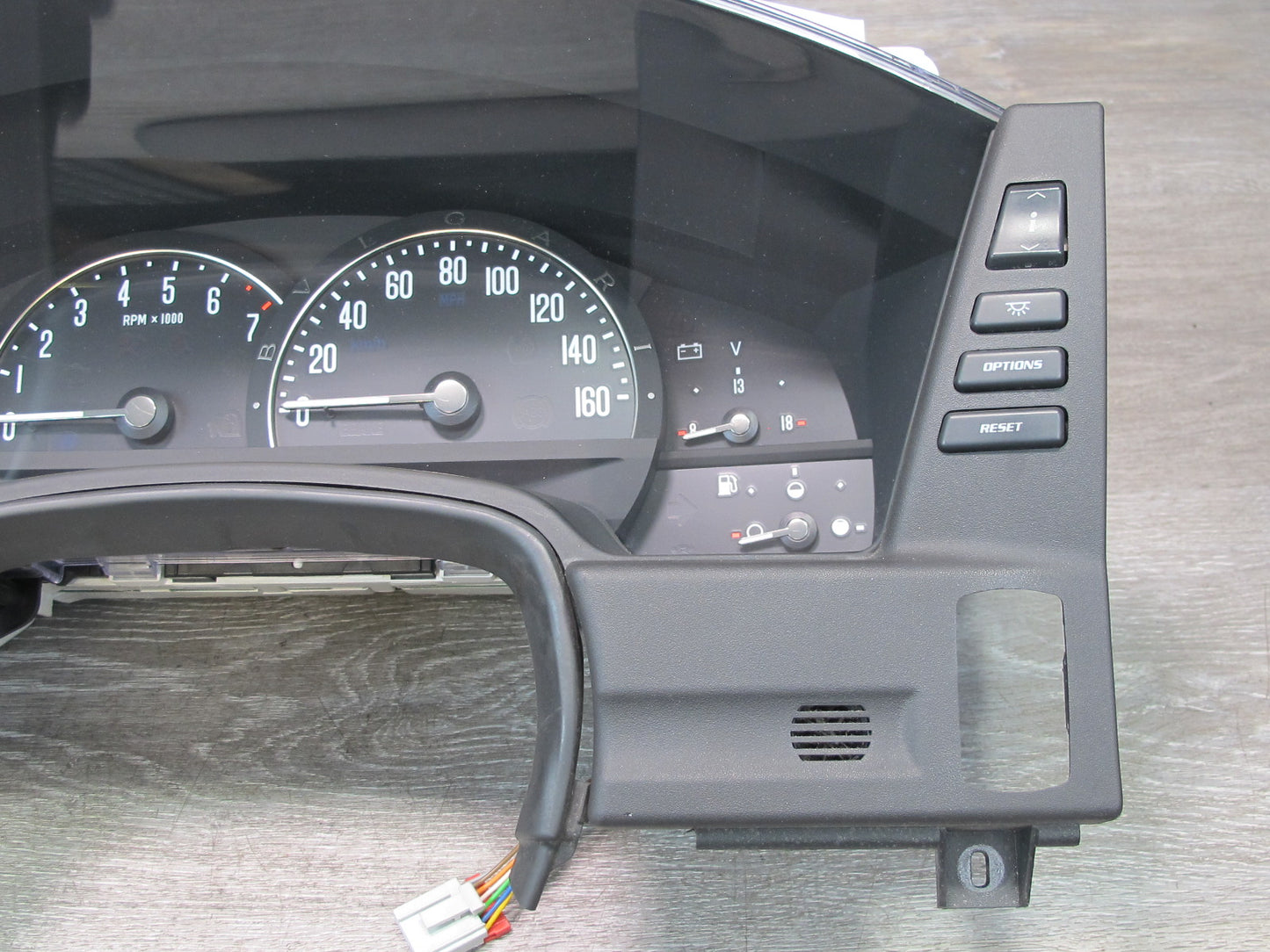2006-2008 Cadillac XLR  Instrument Cluster Gauge Speedometer W/ Bezel & Switch