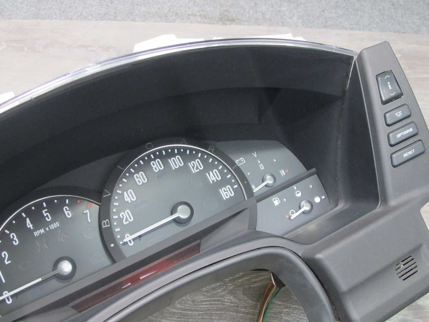 2006-2008 Cadillac XLR  Instrument Cluster Gauge Speedometer W/ Bezel & Switch