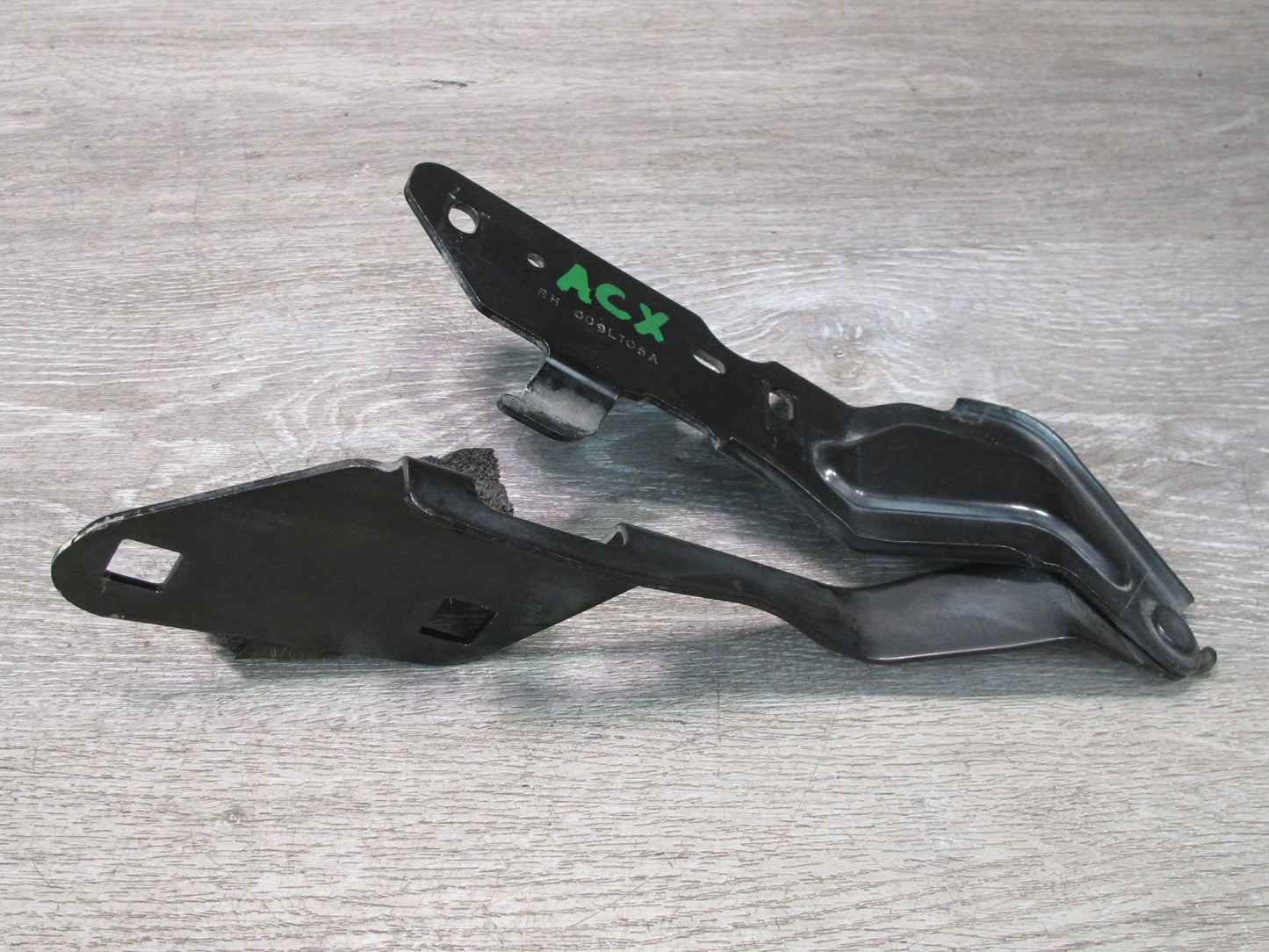 2004-2009 Cadillac XLR Front Right & Left Side Hood Bonnet Hinge Support Set
