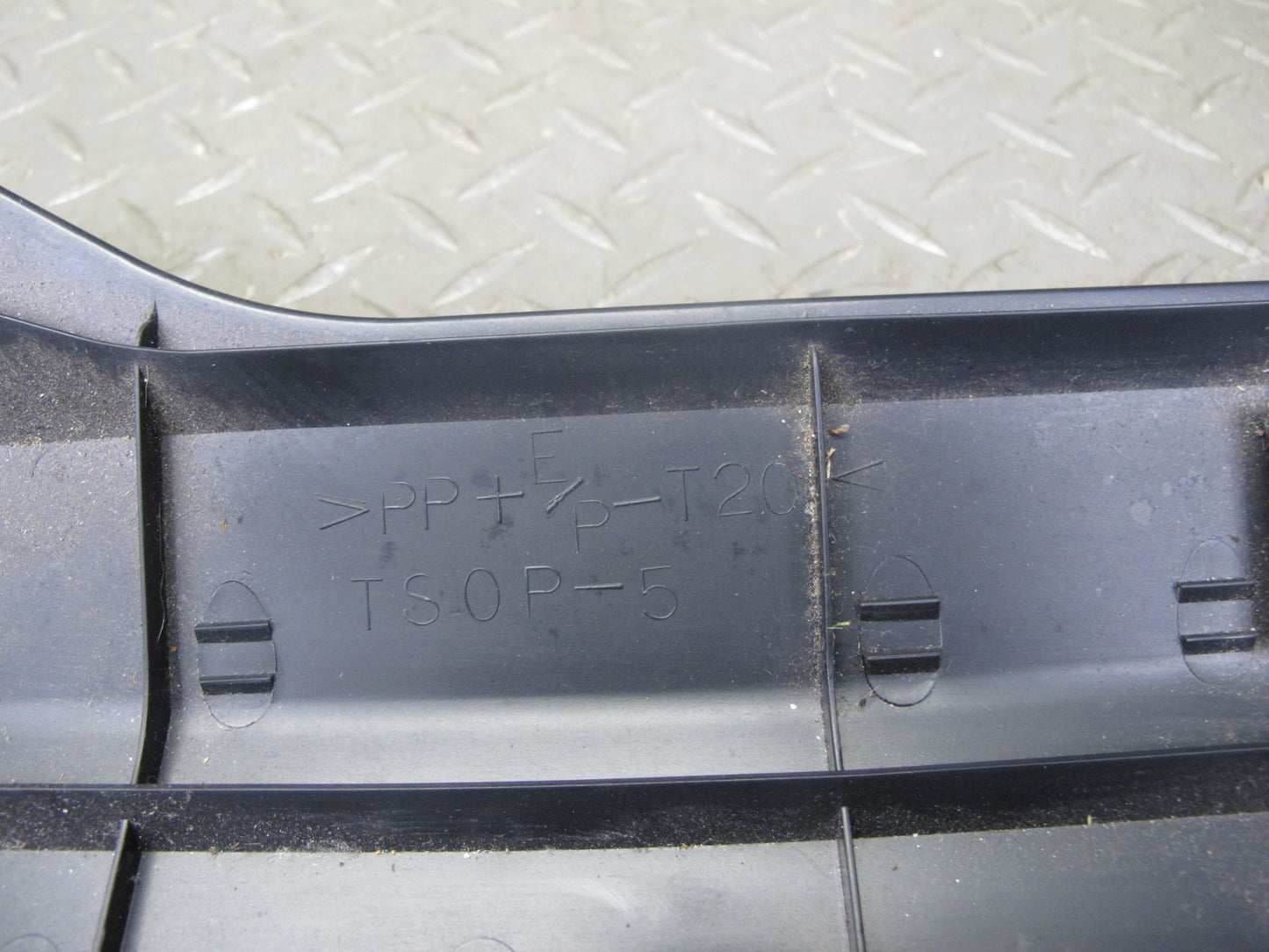 00-05 Toyota MR2 Spyder ZZW30L Dash Front Left Knee Trim Panel 55046-17010 OEM