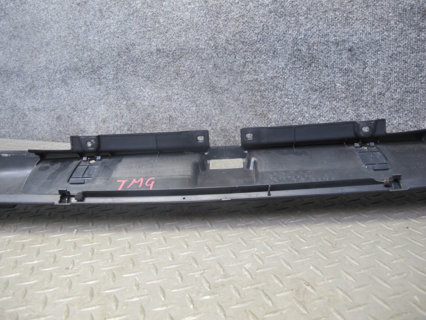 00-05 Toyota MR2 Spyder ZZW30L Rear Trunk Luggage Trim Panel 64712-17040 OEM