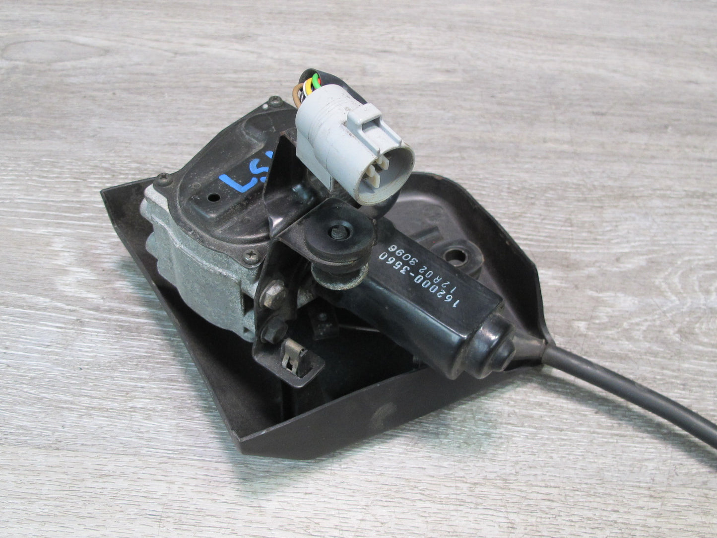 95-97 Lexus UCF20L LS400 Cruise Control Actuator Motor w Cover 162000-3560 OEM
