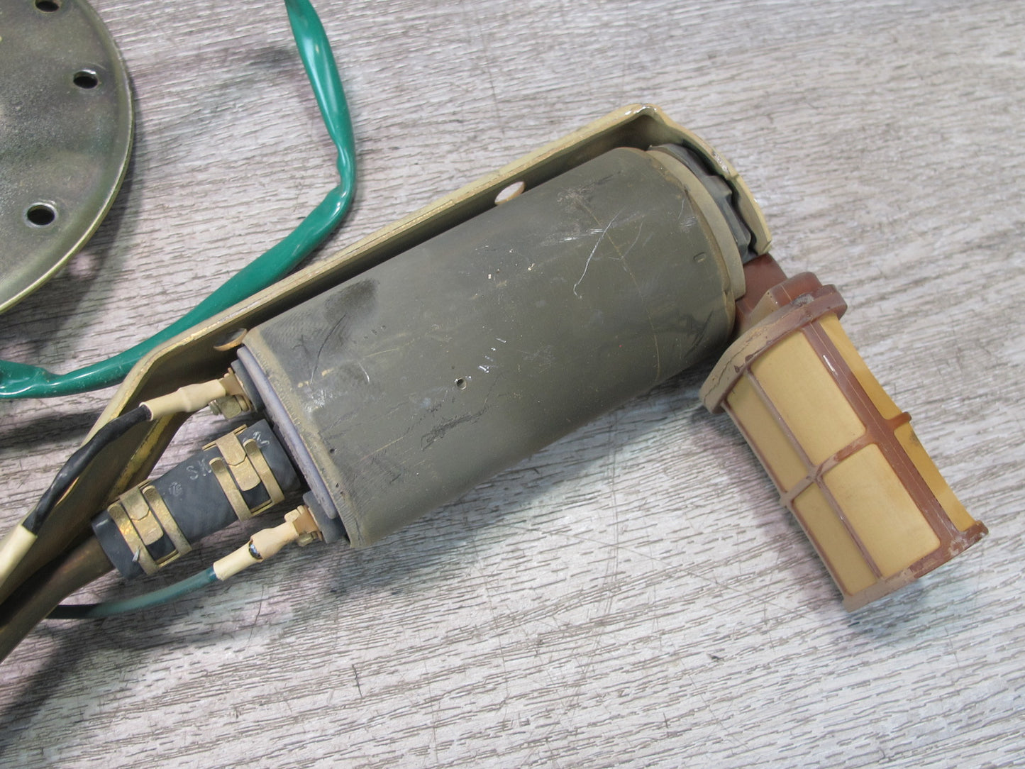 95-97 Lexus UCF20L LS400 1UZFE Set of 2 Fuel Pump Level Sensor Sending Unit OEM
