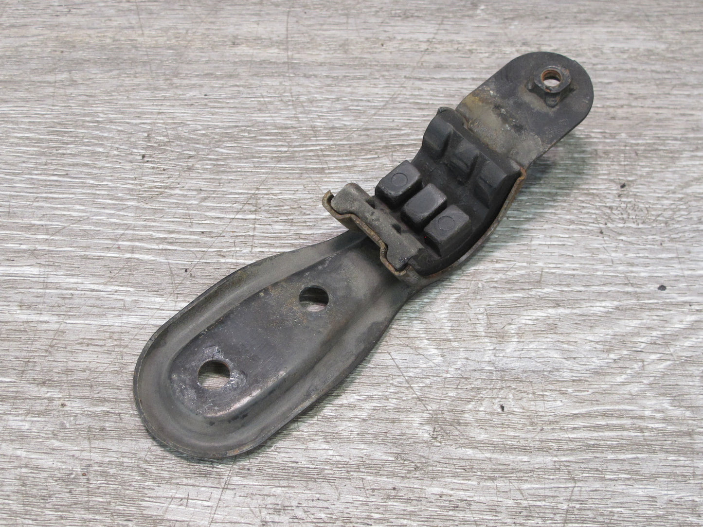 95-97 Lexus UCF20L LS400 Set of 4 Engine Radiator Mount Bracket Support OEM
