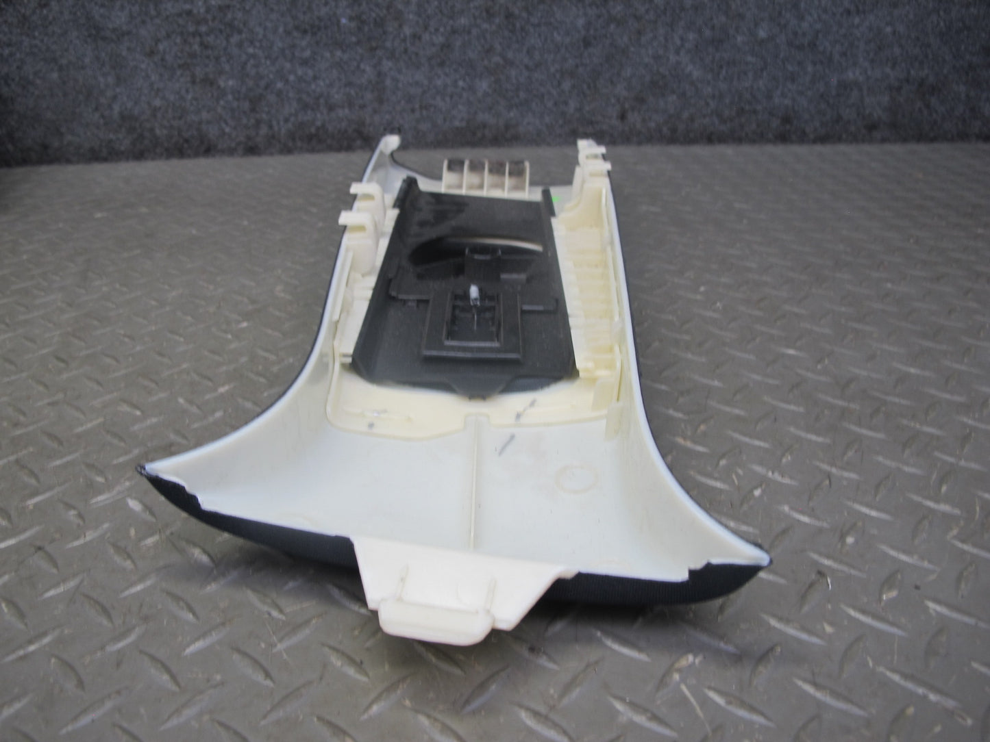 12-15 Mercedes W166 X166 GL ML Set of 2 Interior Upper B Pillar Trim Cover OEM
