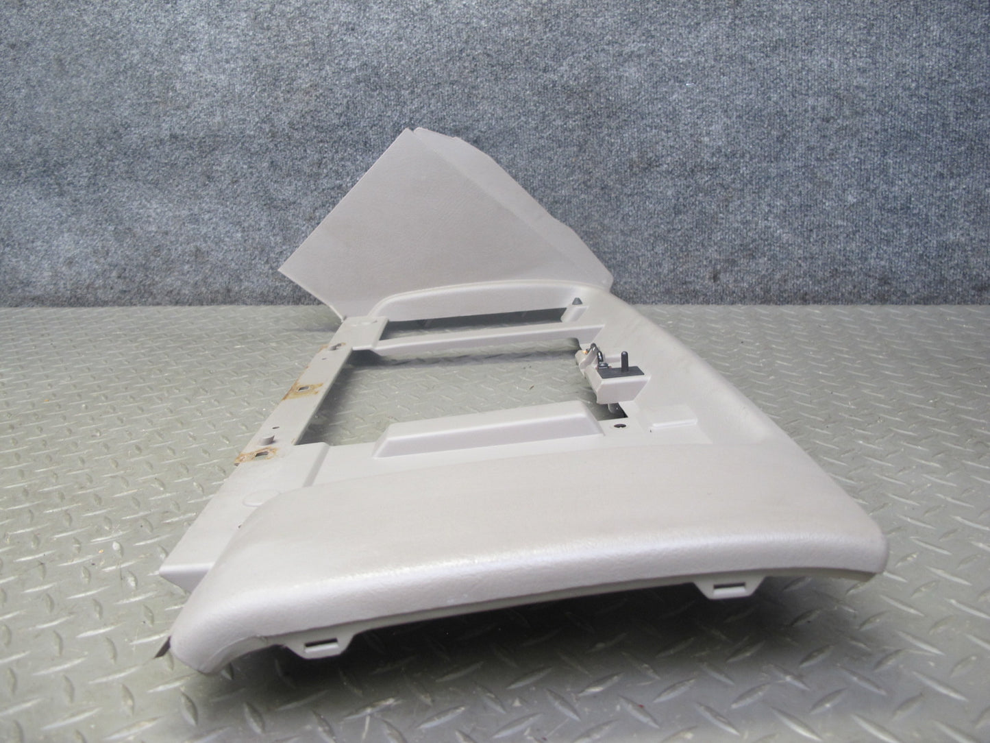2003-2007 Hummer H2 Dash Right Glove Box Surround Trim Cover Panel