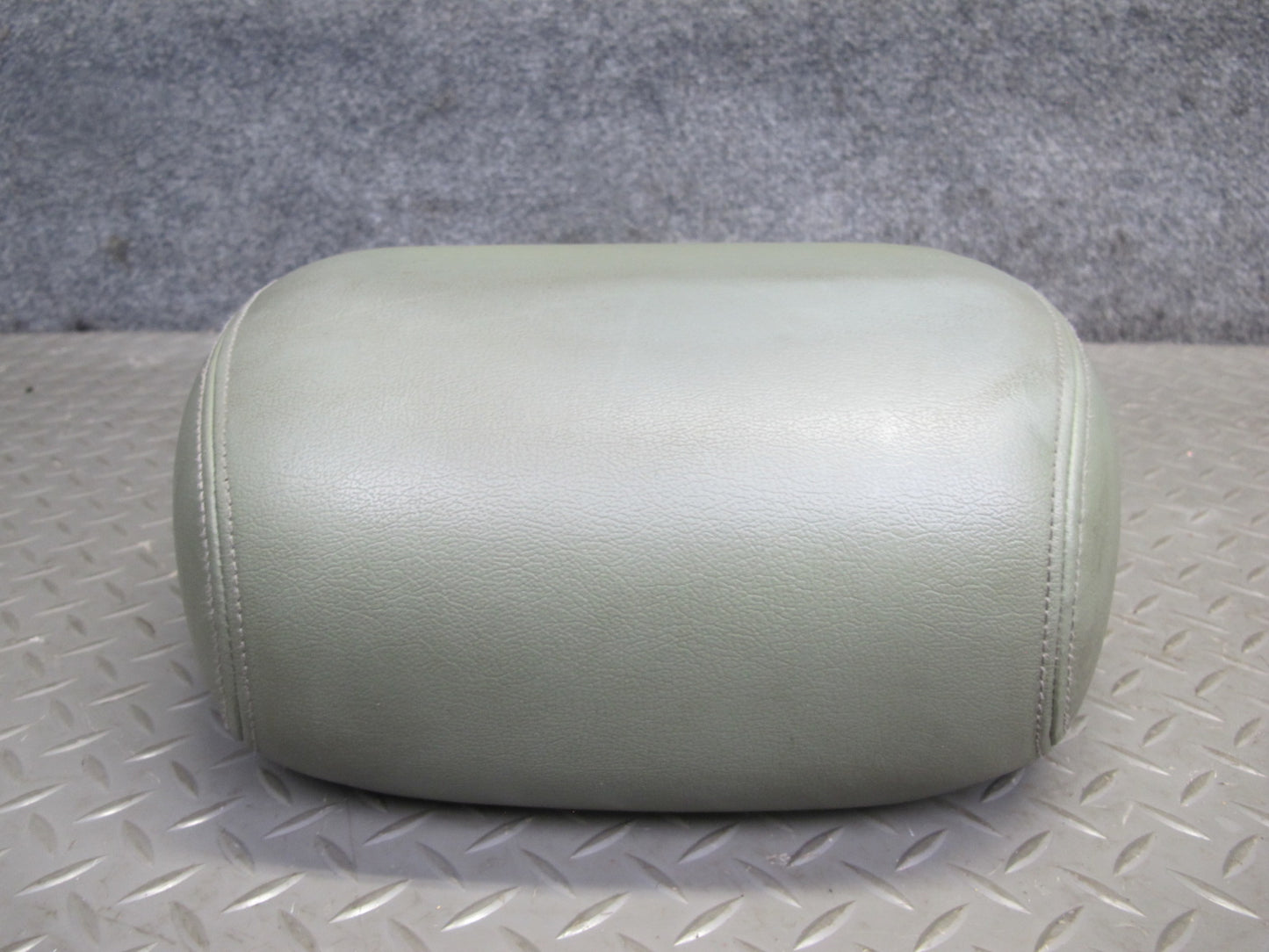 2003-2007 Hummer H2 Front Right & Left Side Seat Headrest Leather Set