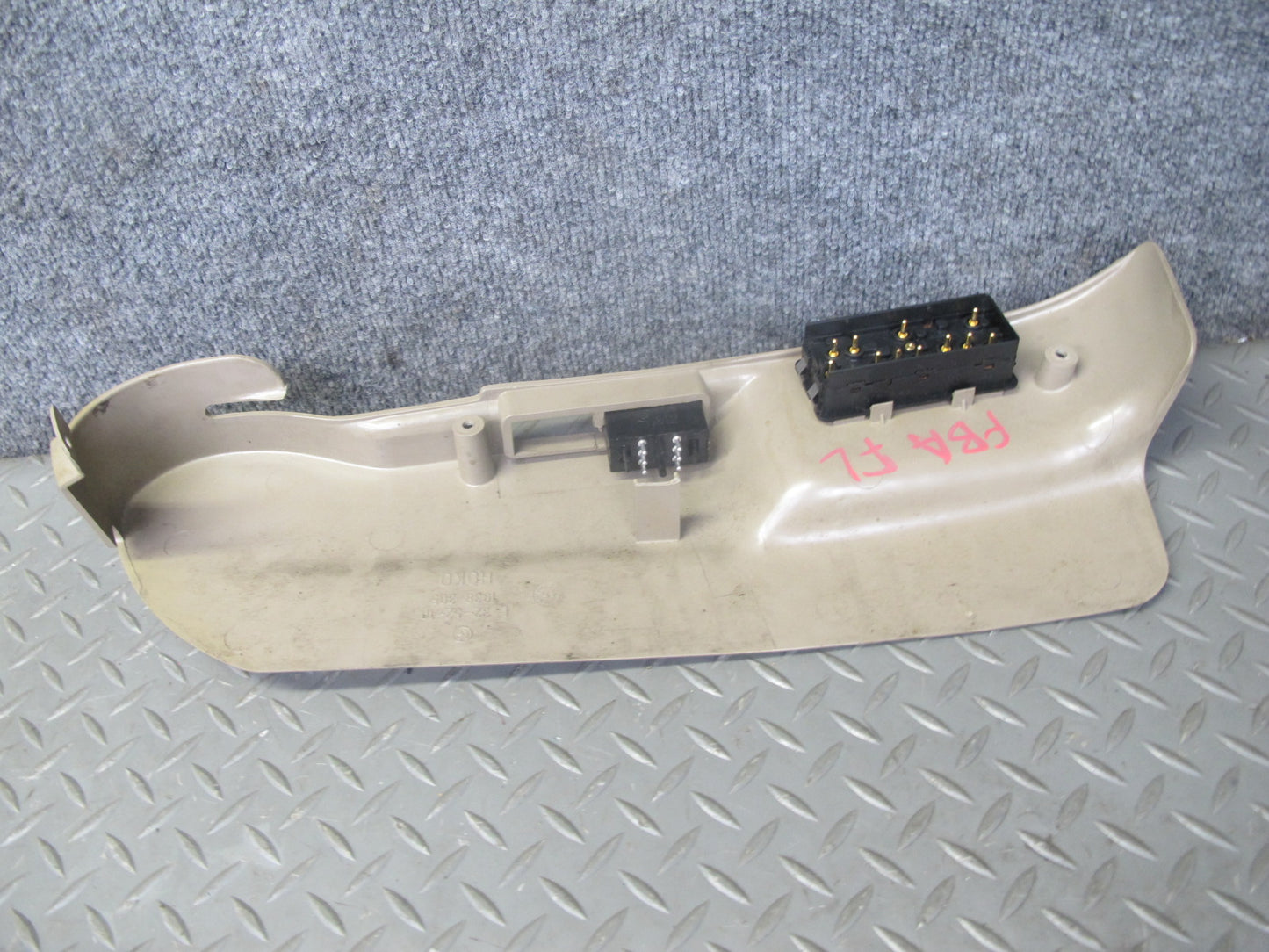 91-95 BMW E34 5-SERIES Set of 2 Front Left Right Seat Trim Cover w Switches OEM