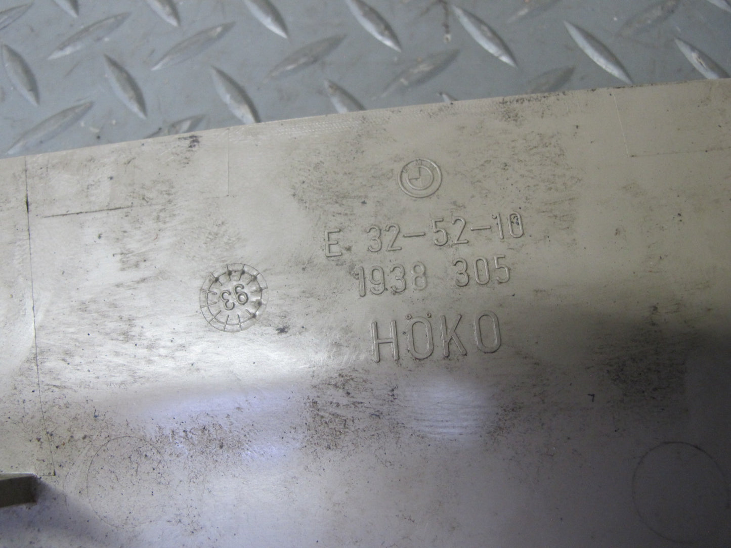 91-95 BMW E34 5-SERIES Set of 2 Front Left Right Seat Trim Cover w Switches OEM