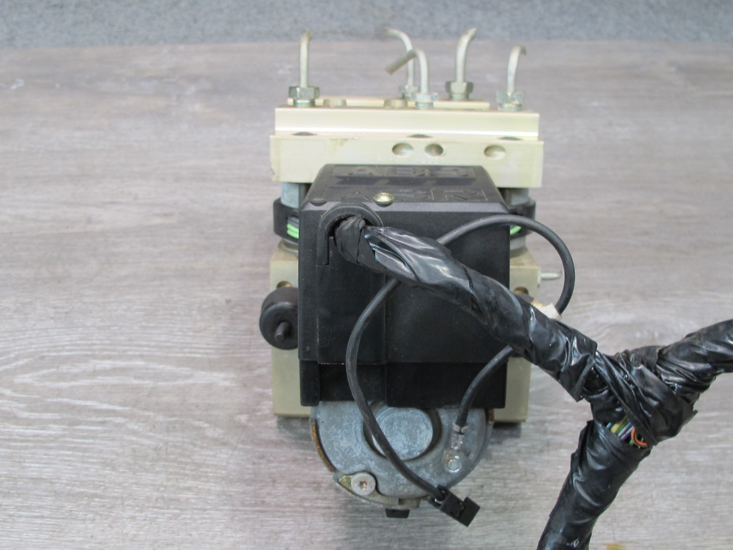92-94 Chevrolet Corvette C4 Anti Lock Brake ABS Pump Module Unit OEM