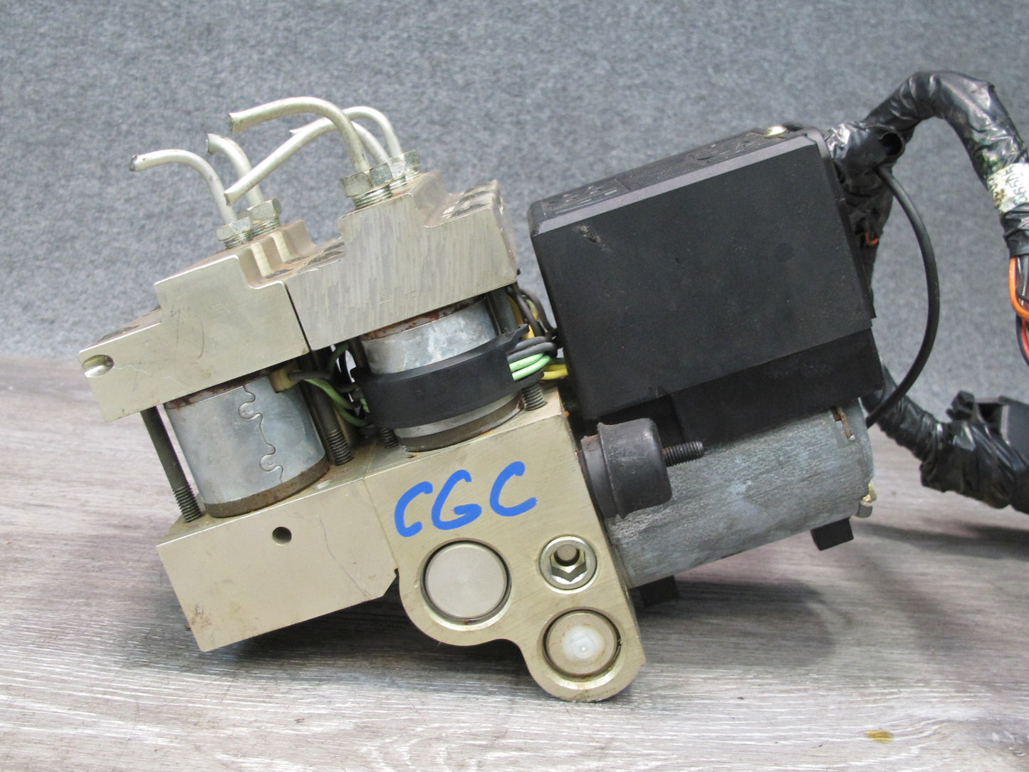 92-94 Chevrolet Corvette C4 Anti Lock Brake ABS Pump Module Unit OEM