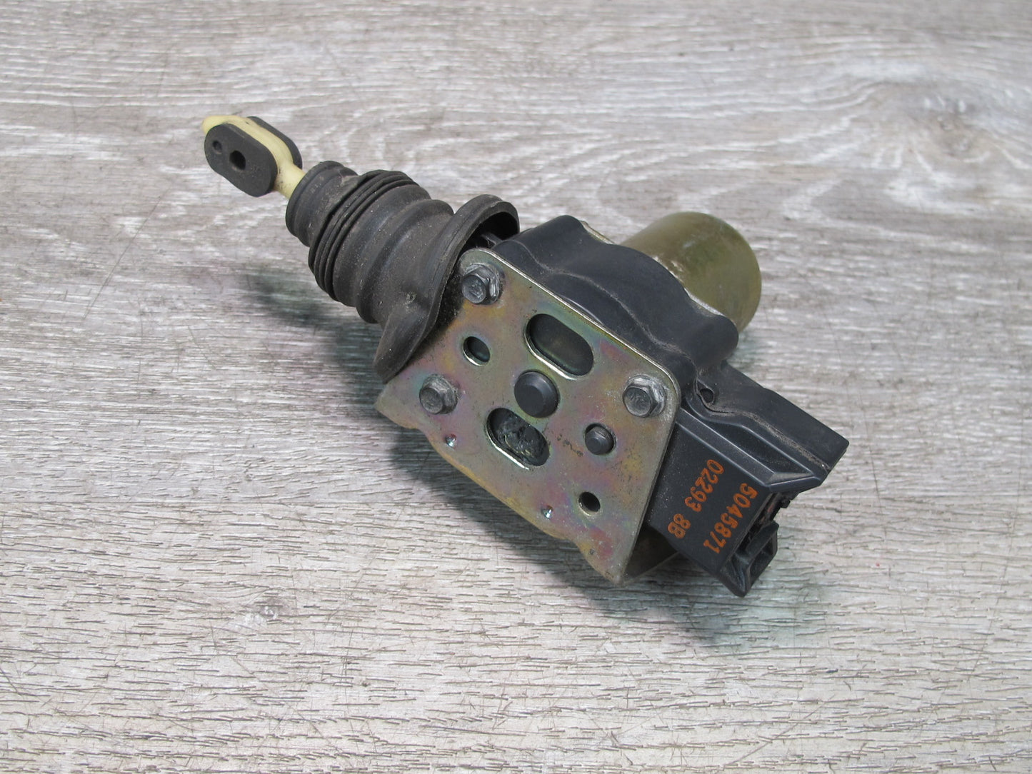 84-93 Chevrolet Corvette C4 Right Door Central Lock Actuator Motor OEM