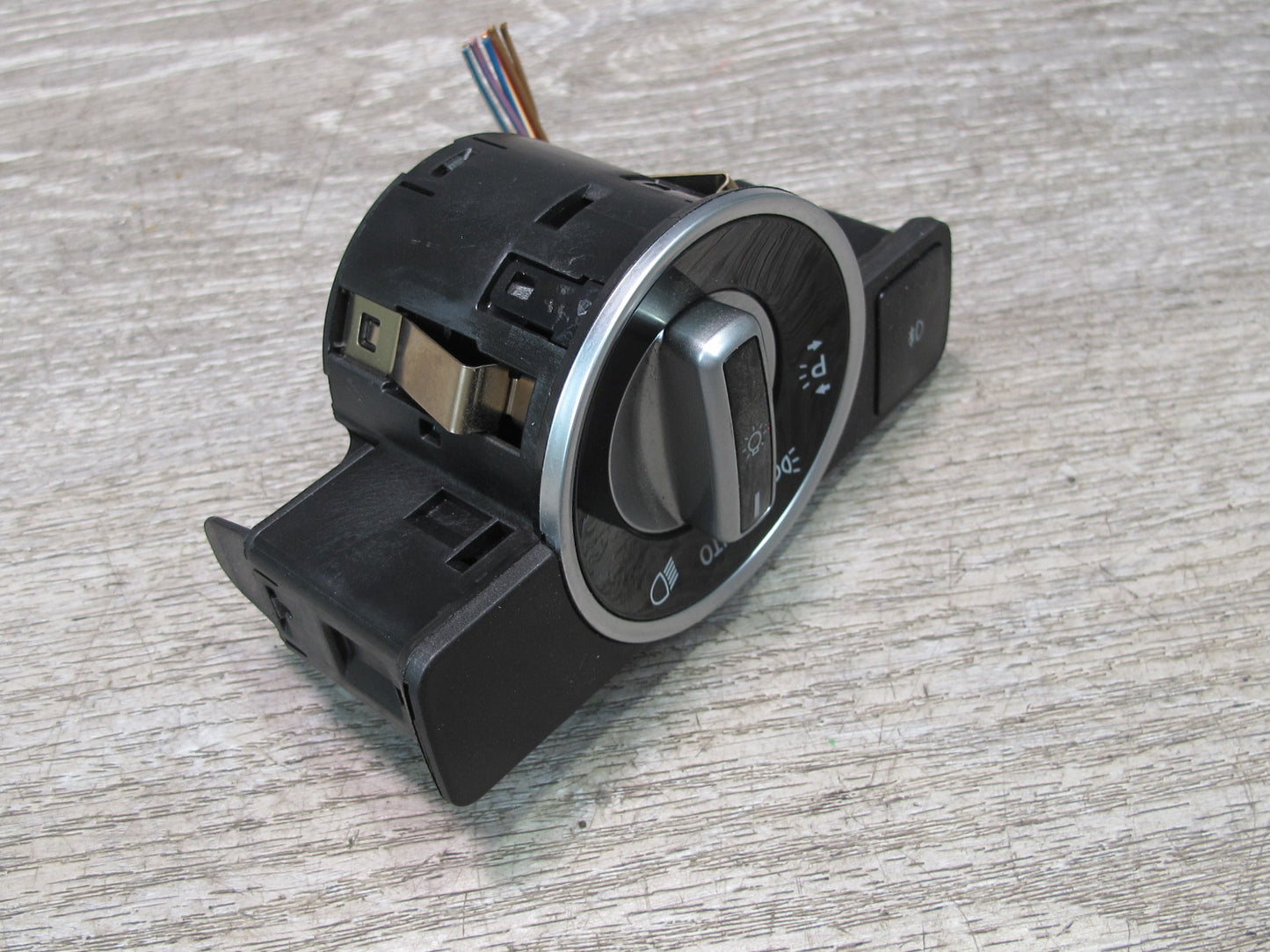2012-2016 Mercedes R172 SLK Headlight Fog Lamp Control Switch A2129050551
