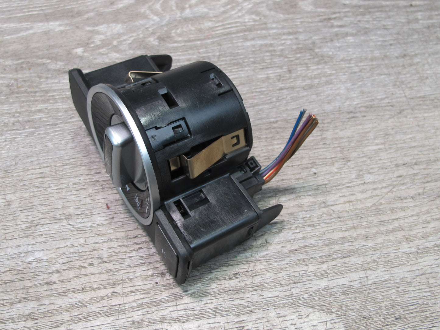2012-2016 Mercedes R172 SLK Headlight Fog Lamp Control Switch A2129050551