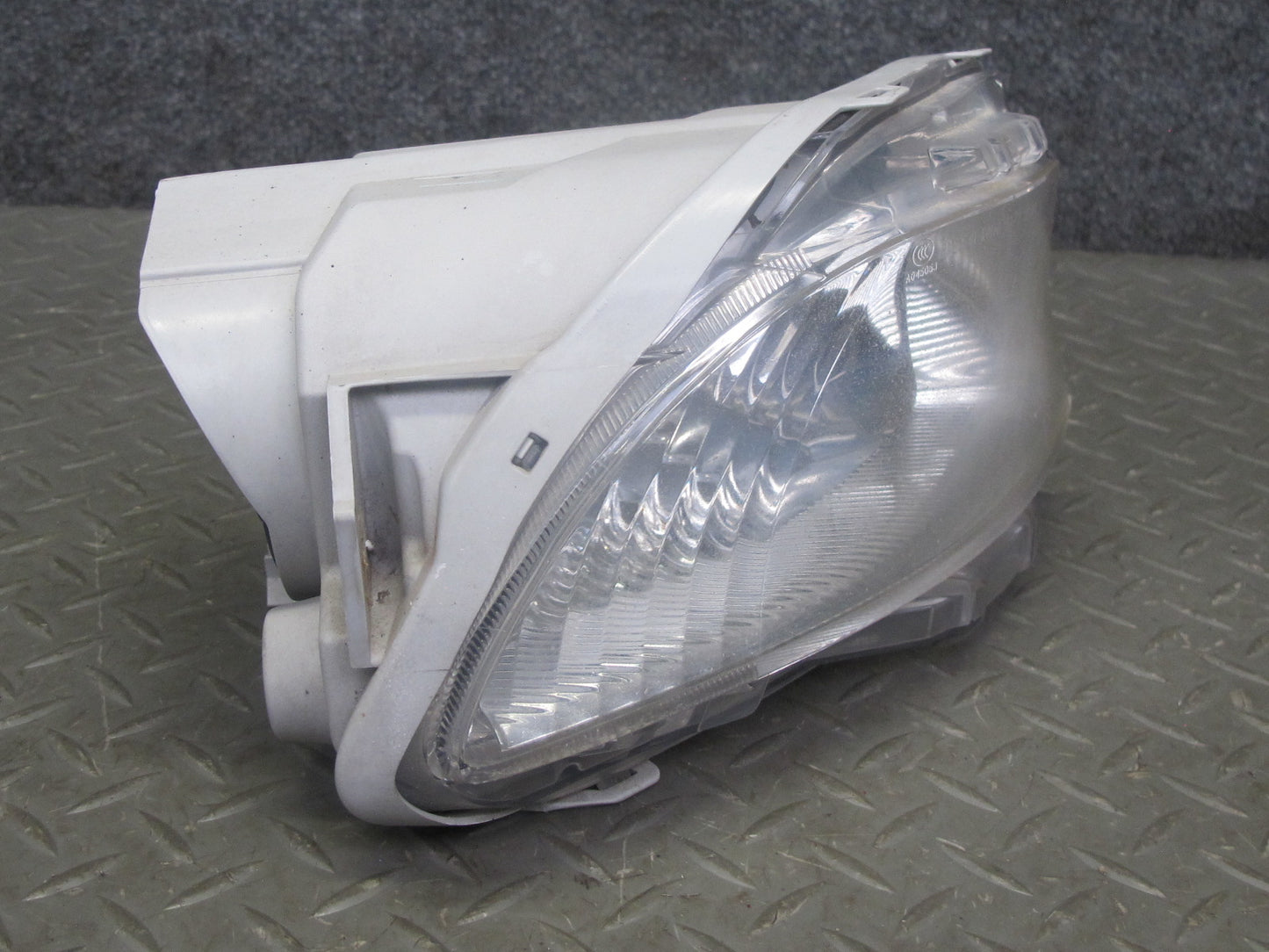 07-09 Lexus UVF46 LS600h LS460 Set of 2 Front Left & Right Fog Light Lamp OEM