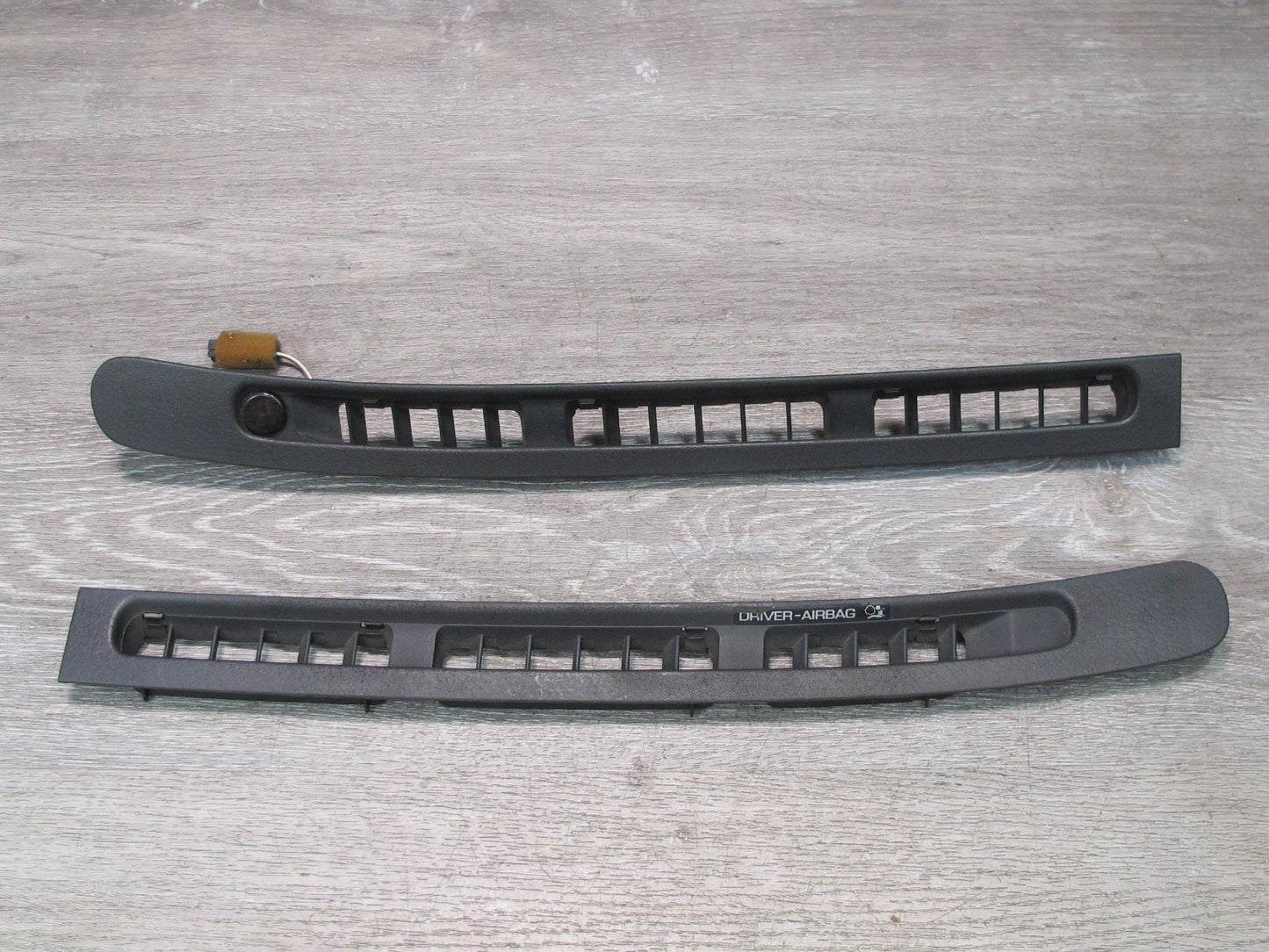 90-95 Nissan Z32 300ZX Dash Front Windshield Defrost Air Vent Grille Set OEM