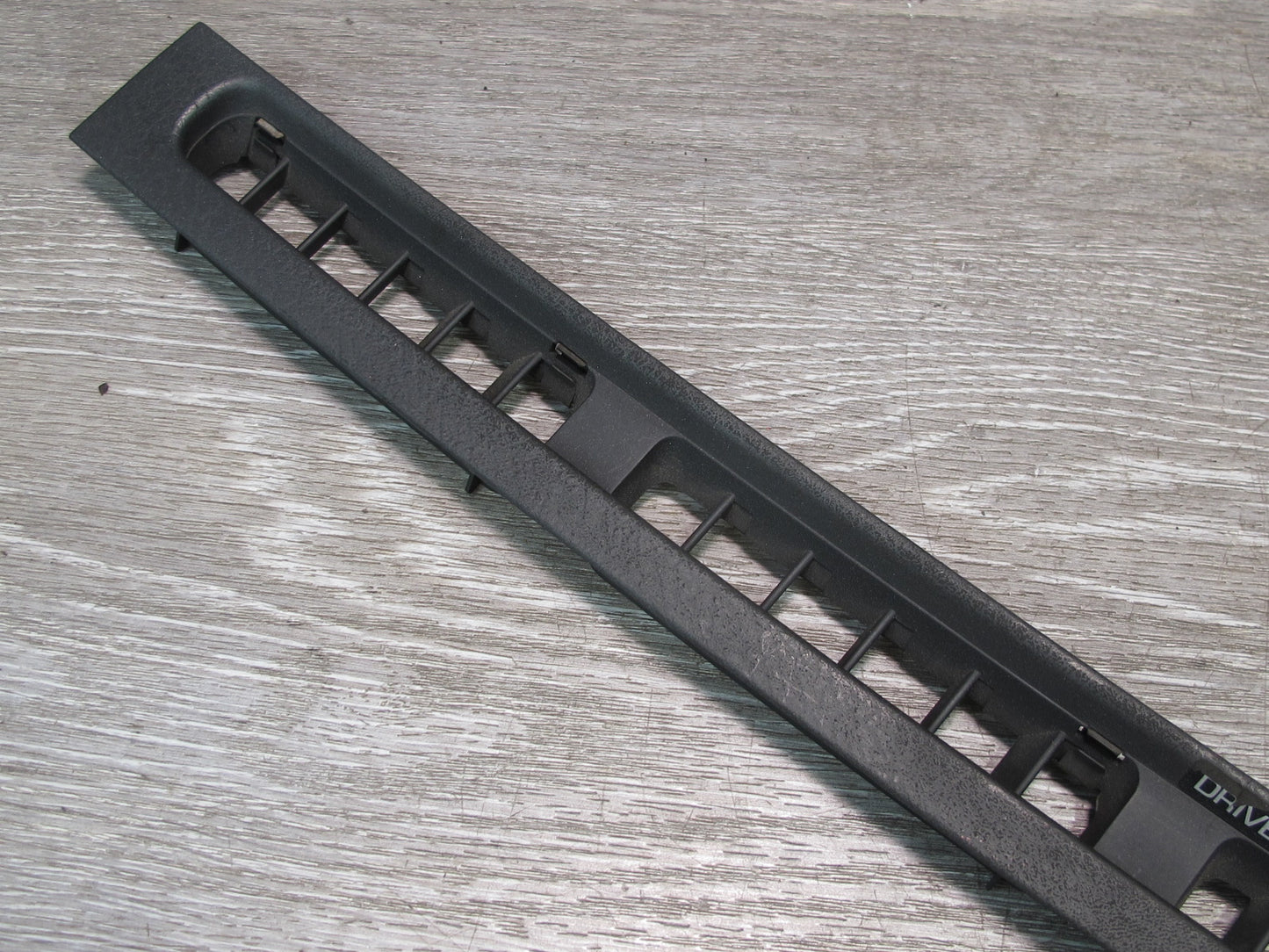 90-95 Nissan Z32 300ZX Dash Front Windshield Defrost Air Vent Grille Set OEM