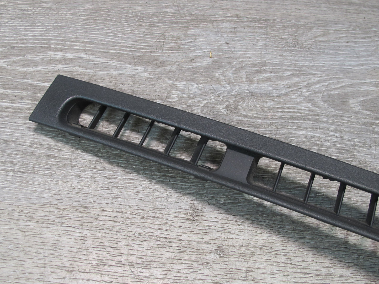 90-95 Nissan Z32 300ZX Dash Front Windshield Defrost Air Vent Grille Set OEM