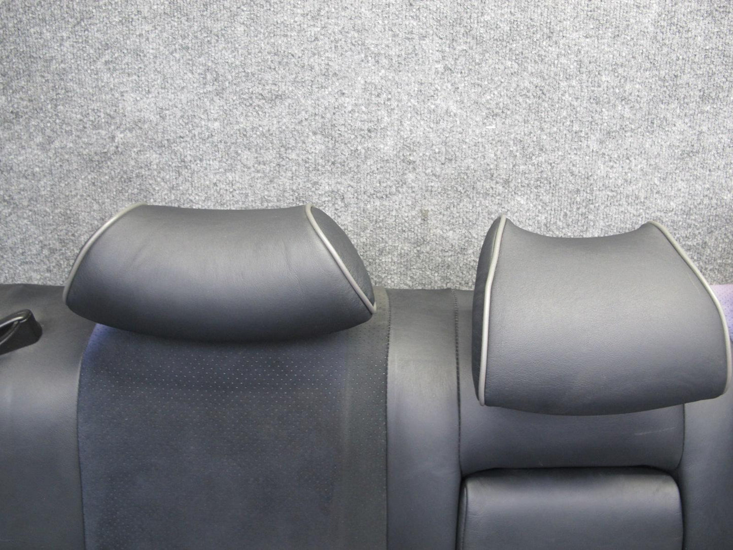 04-05 Lexus JCE10L IS300 Sedan Front & Rear Suede Leather Black Seat Set OEM