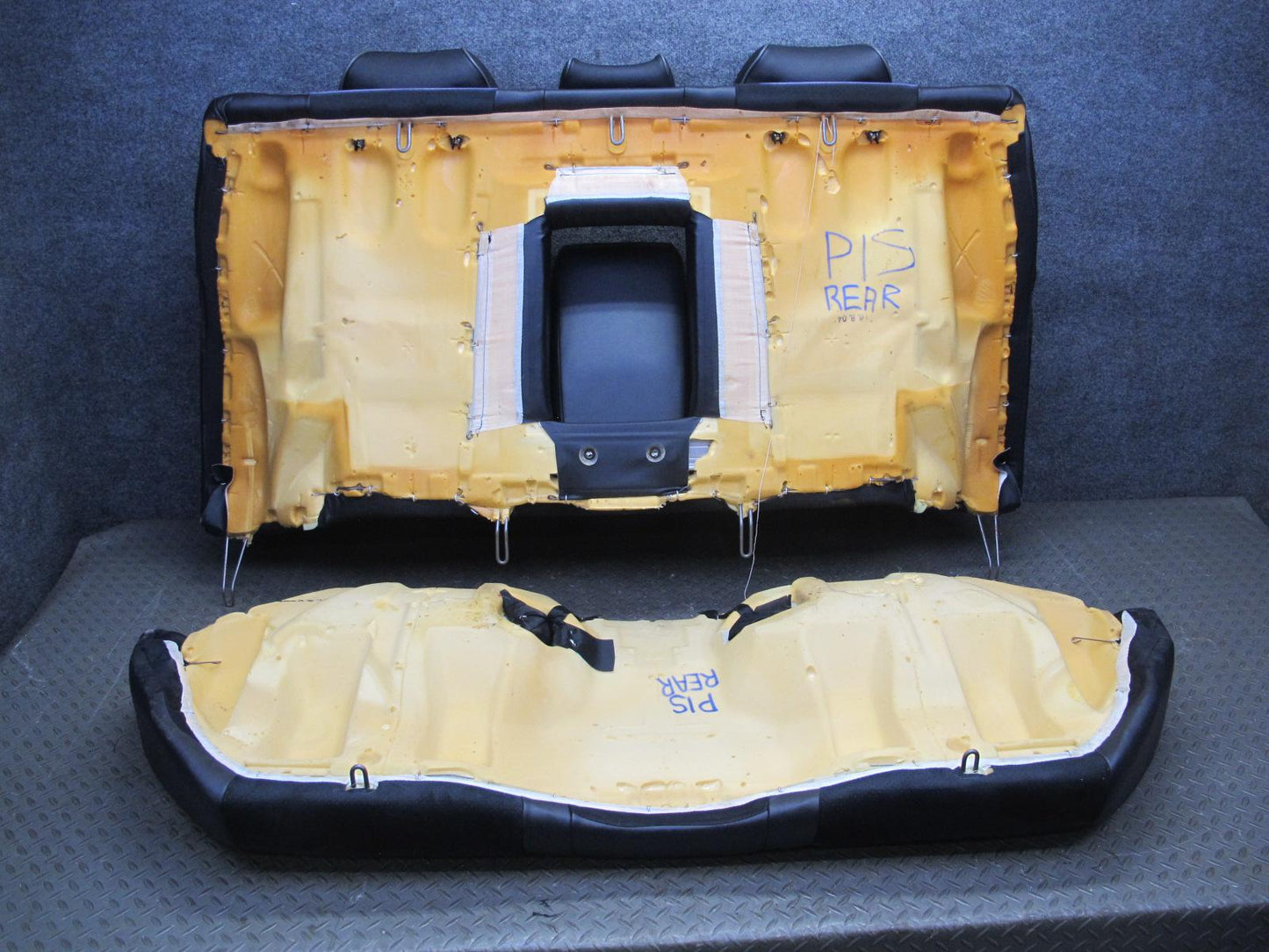 04-05 Lexus JCE10L IS300 Sedan Front & Rear Suede Leather Black Seat Set OEM
