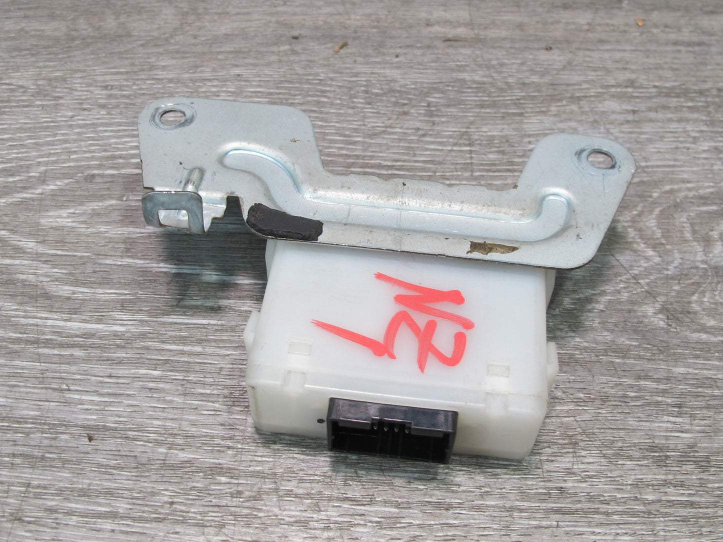 90-96 Nissan Z32 300ZX Wiper Timer Relay Control Module 28550-30P00 OEM