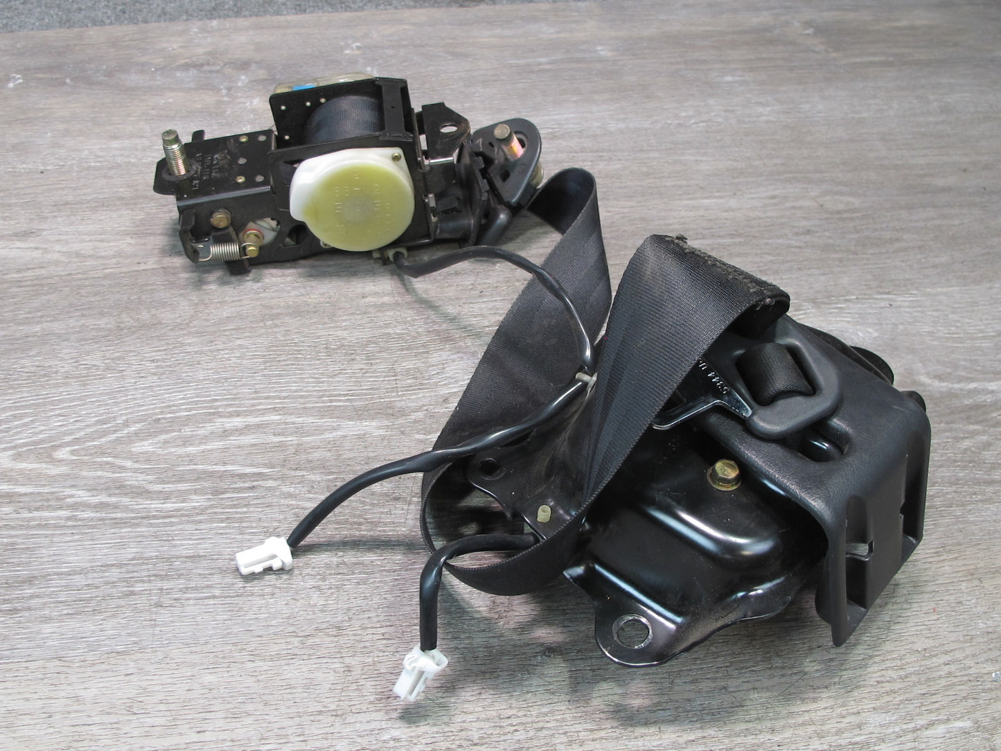 90-93 NISSAN 300ZX Z32 2+2 FRONT LEFT & RIGHT SIDE SEATBELT RETRACTOR SET OEM