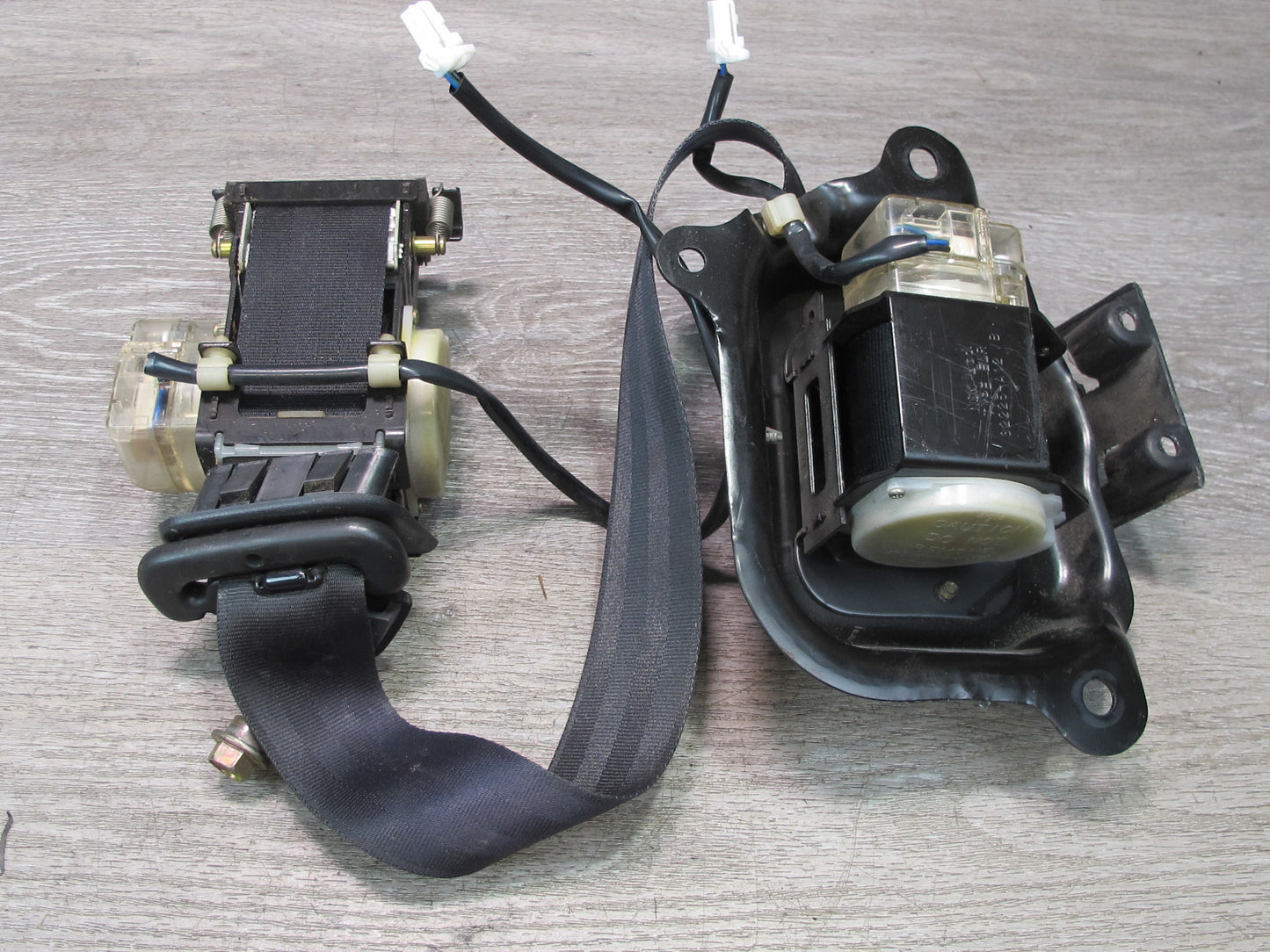 90-93 NISSAN 300ZX Z32 2+2 FRONT LEFT & RIGHT SIDE SEATBELT RETRACTOR SET OEM