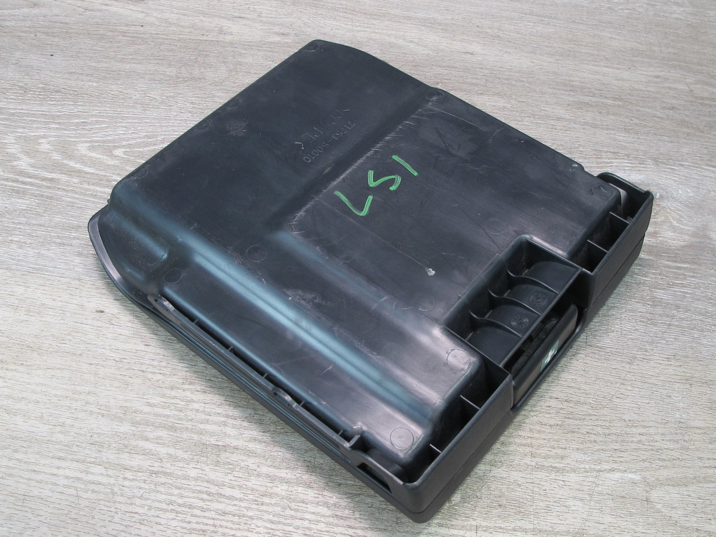 95-00 Lexus UCF20L LS400 Under Seat First AID KIT Box 71753-50010 OEM