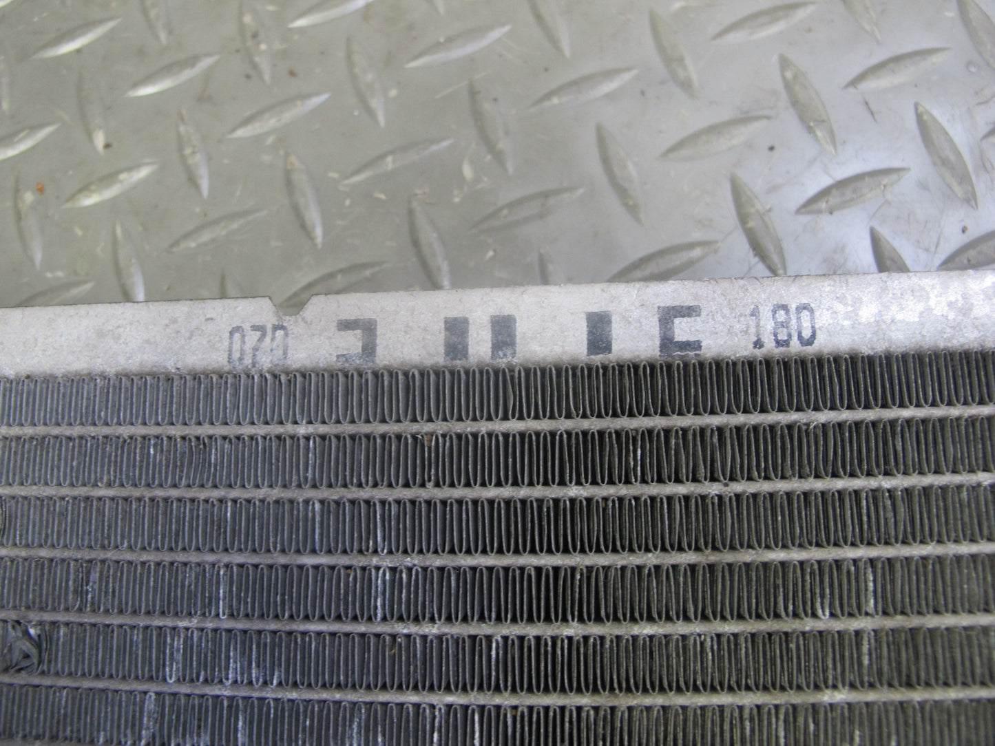 00-05 Toyota MR2 Spyder ZZW30L Engine Cooling Radiator 422132-1802 OEM