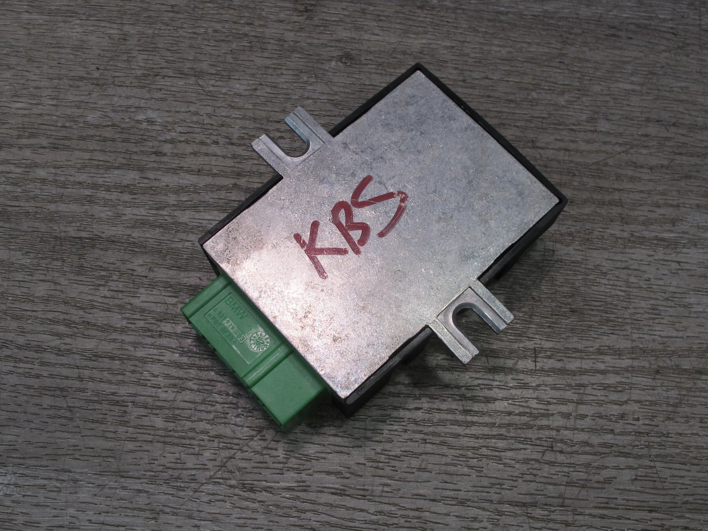 2006-2010 BMW E63 E64 M6 M5 Fuel Pump Control Module 7834159